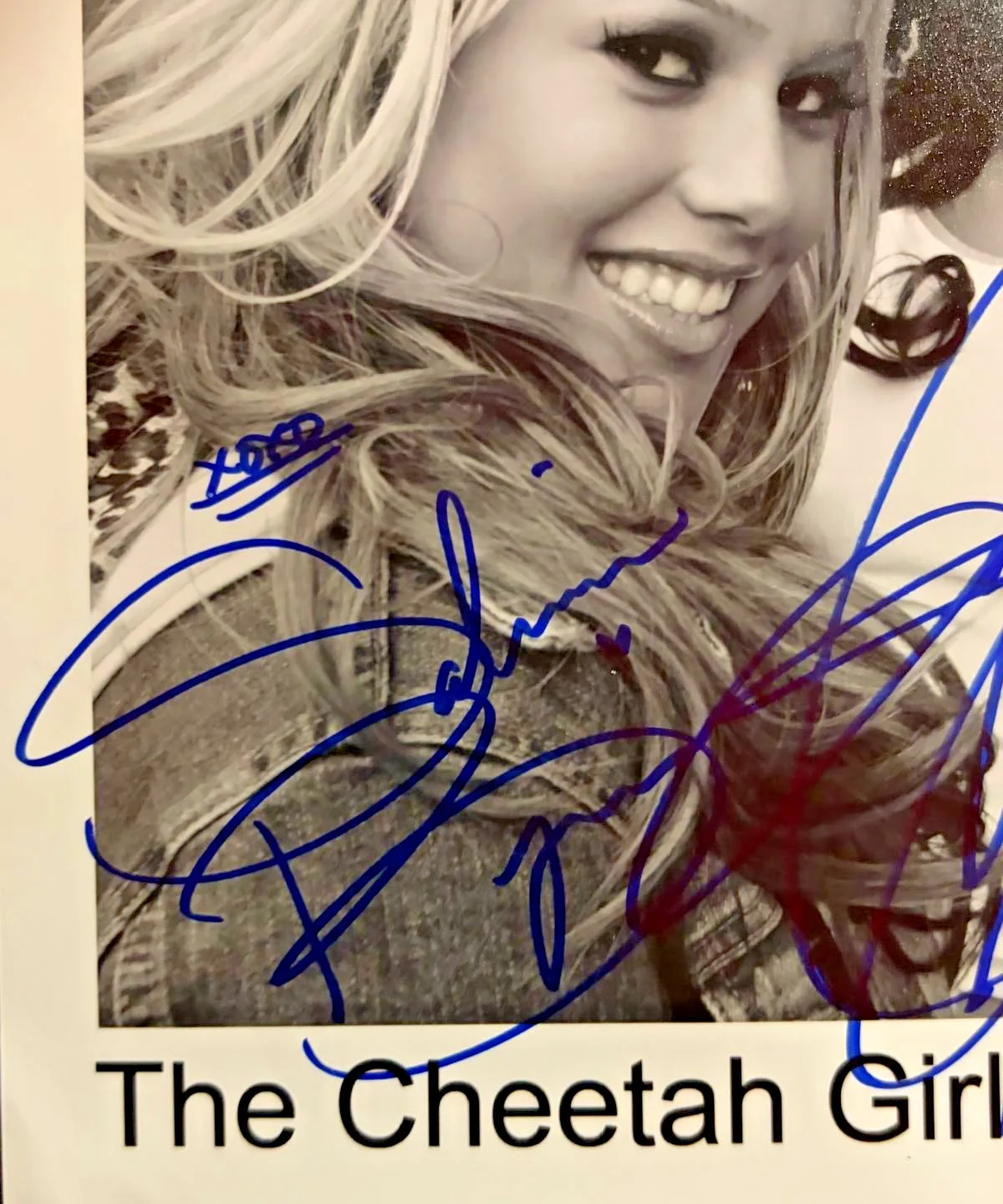 Adrienne Bailon, Sabrina Bryan, Kiely Williams — THE CHEETAH GIRLS SIGNED 8X10 PHOTO X3 ADRIENNE BAILON SABRINA BRYAN KIELY W PSA, изображение 2