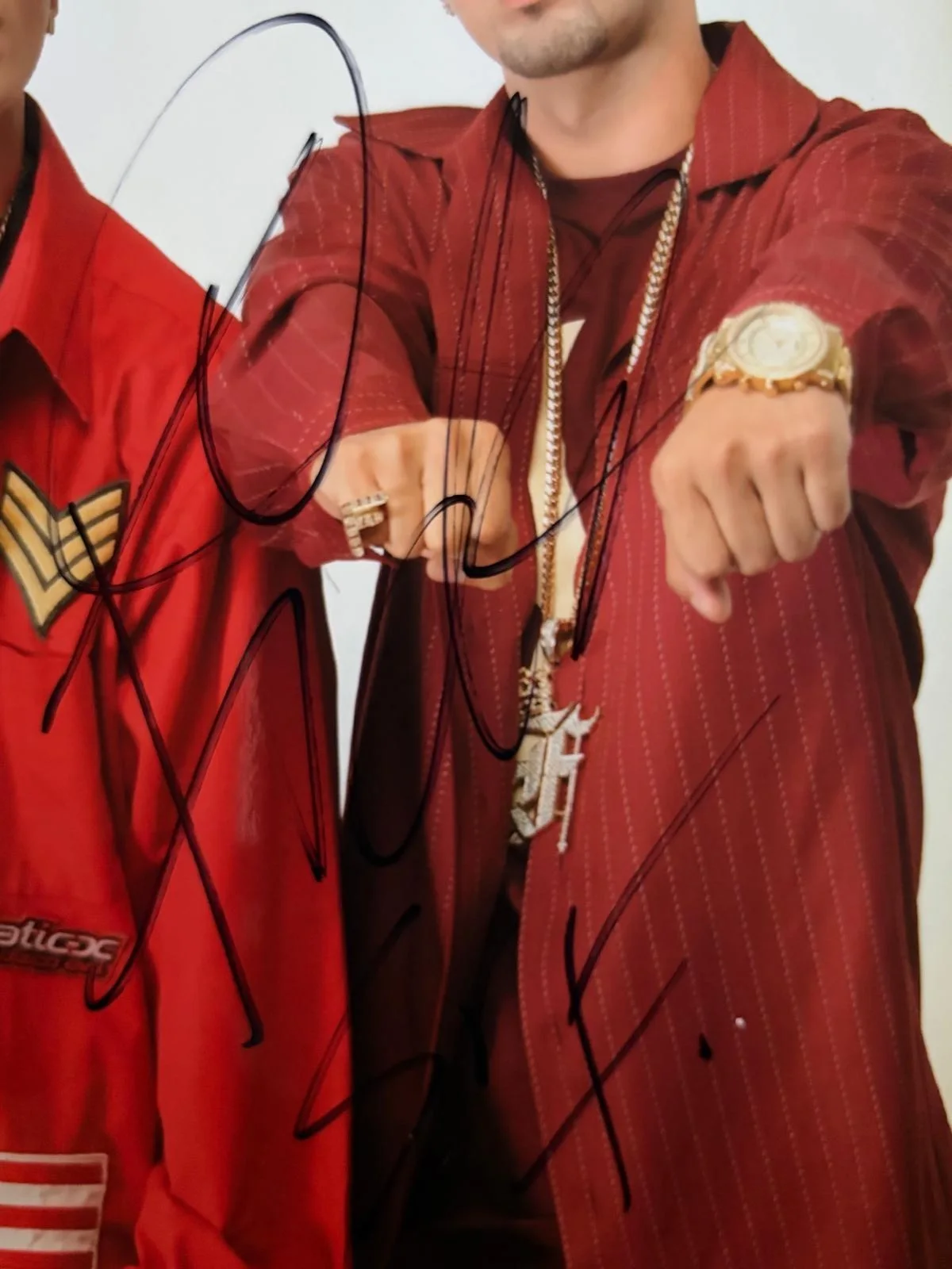 JOEL FIDO MARTINEZ, RAUL ALEXIS ORTIZ ROLON — JOEL "FIDO" MARTINEZ & RAUL ALEXIS ORTIZ SIGNED 8X10 PHOTO THE PITBULLS PSA COA, изображение 3