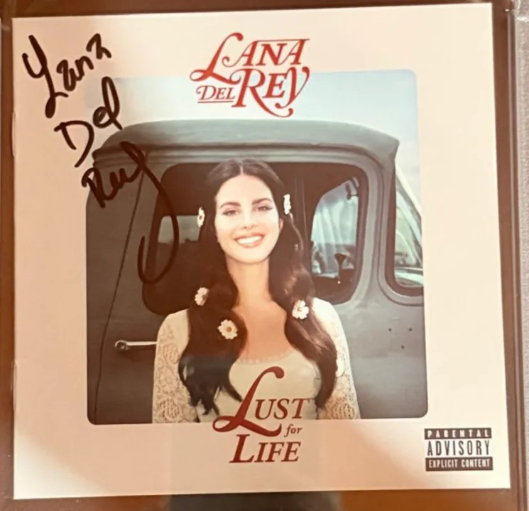 Lana Del Rey — LANA DEL REY SIGNED CD COVER ENCAPSULATED PSA SUMMERTIME SADNESS BORN TO DIE F, изображение 2
