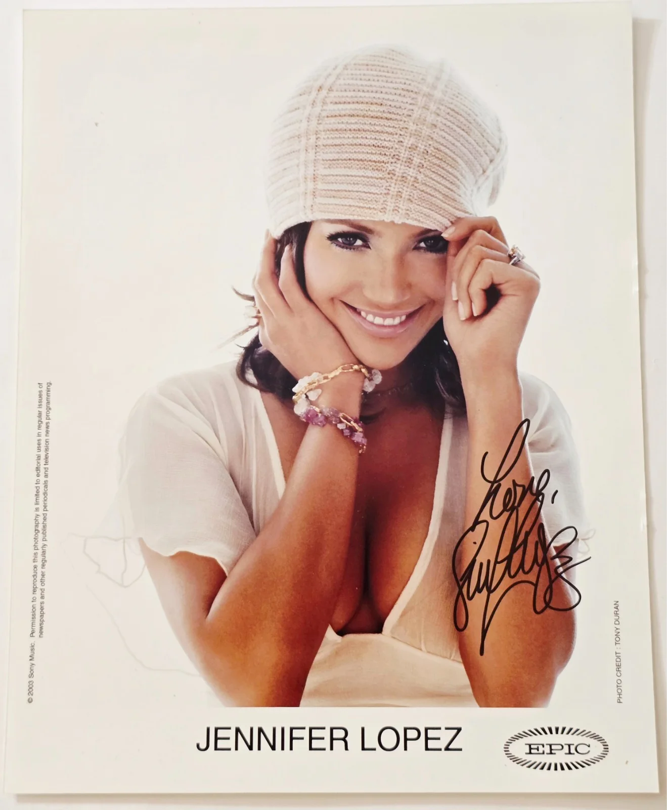 Jennifer Lopez — JENNIFER LOPEZ SIGNED 8X10 2003 SONY MUSIC PRESS PHOTO AUTOGRAPHED JLO HOLLYWOOD