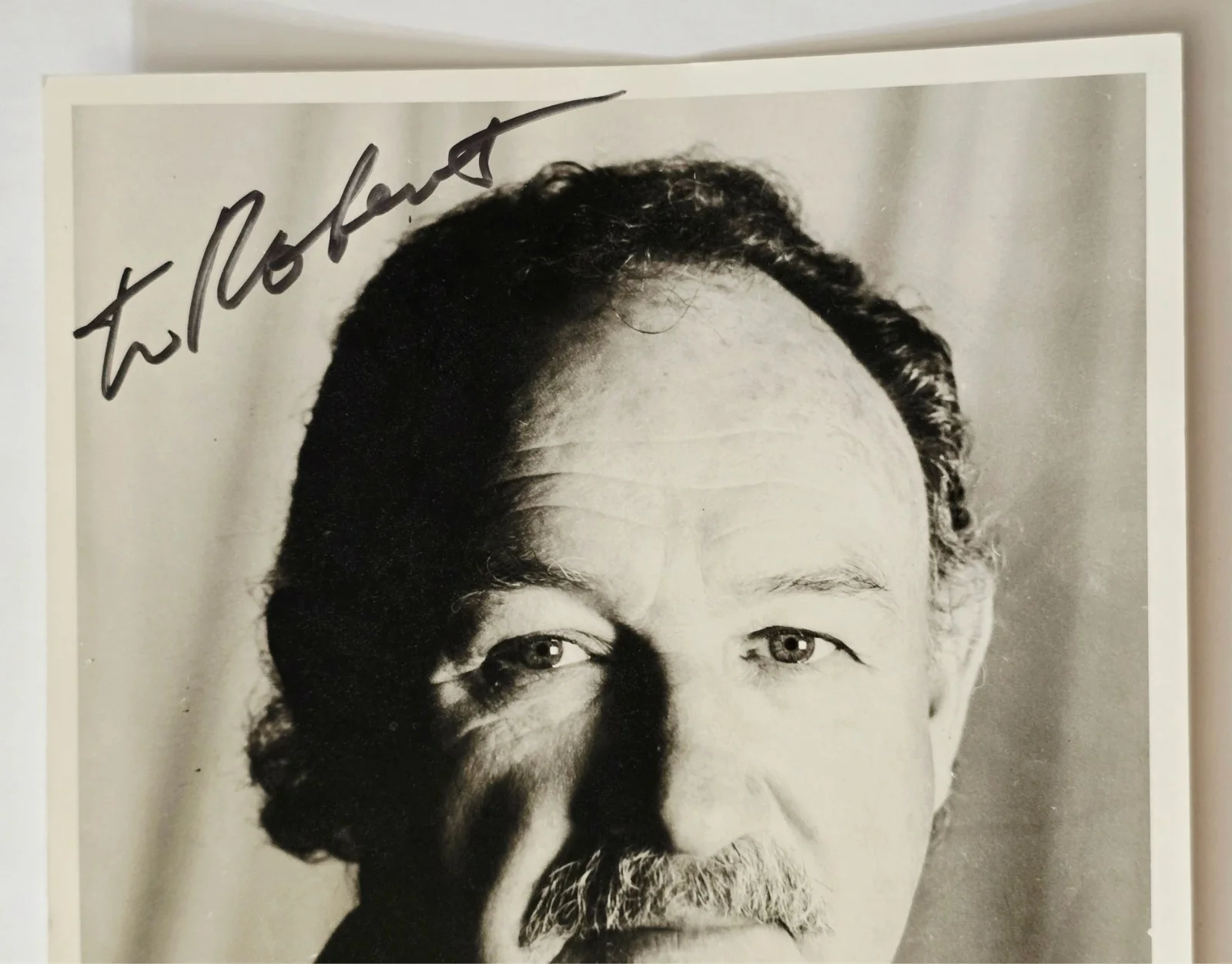 Gene Hackman — GENE HACKMAN SIGNED 8X10 PRESS PHOTO AUTOGRAPHED BLACK WHITE VTG HOLLYWOOD STAR, изображение 2