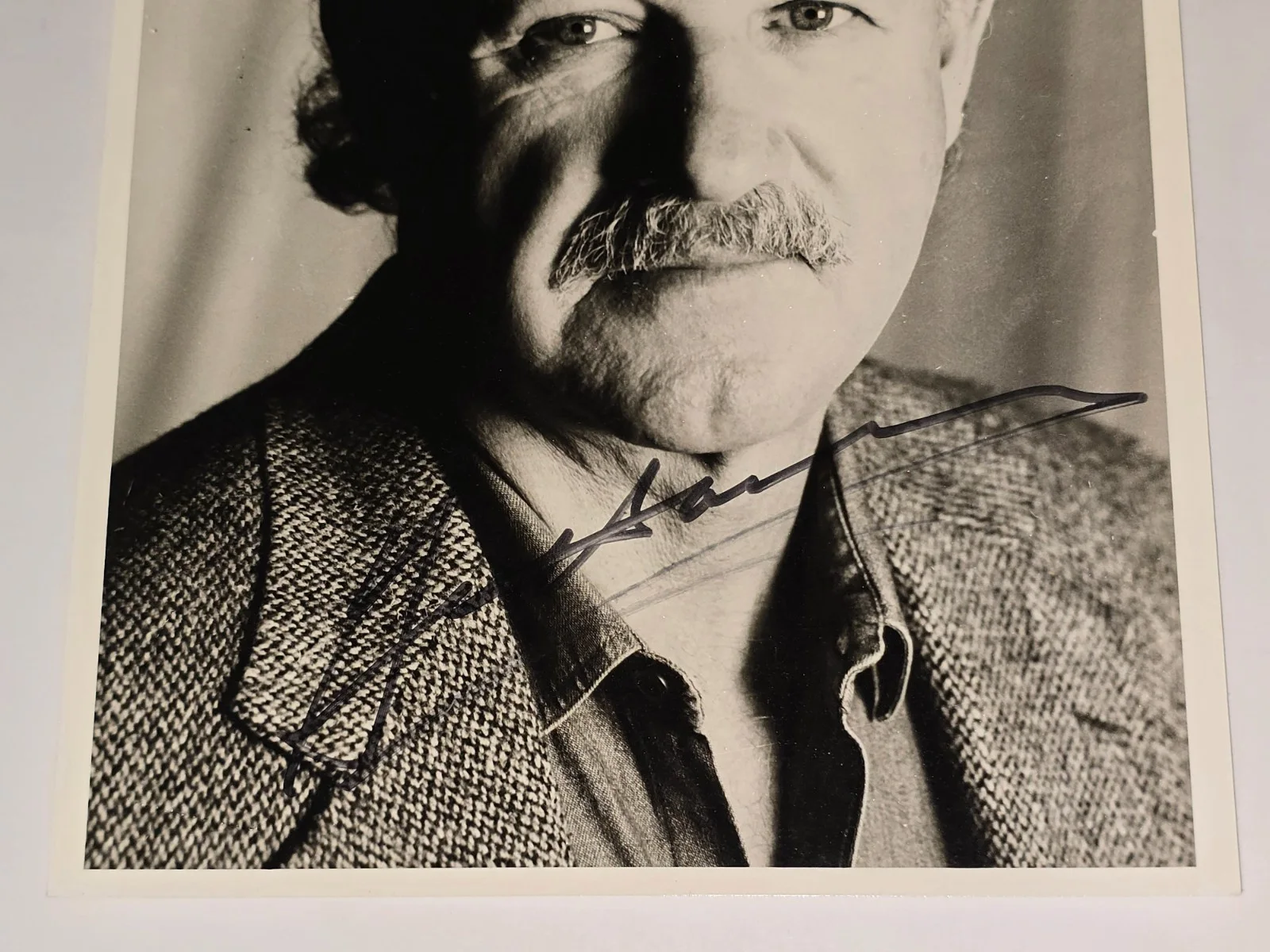 Gene Hackman — GENE HACKMAN SIGNED 8X10 PRESS PHOTO AUTOGRAPHED BLACK WHITE VTG HOLLYWOOD STAR, изображение 3