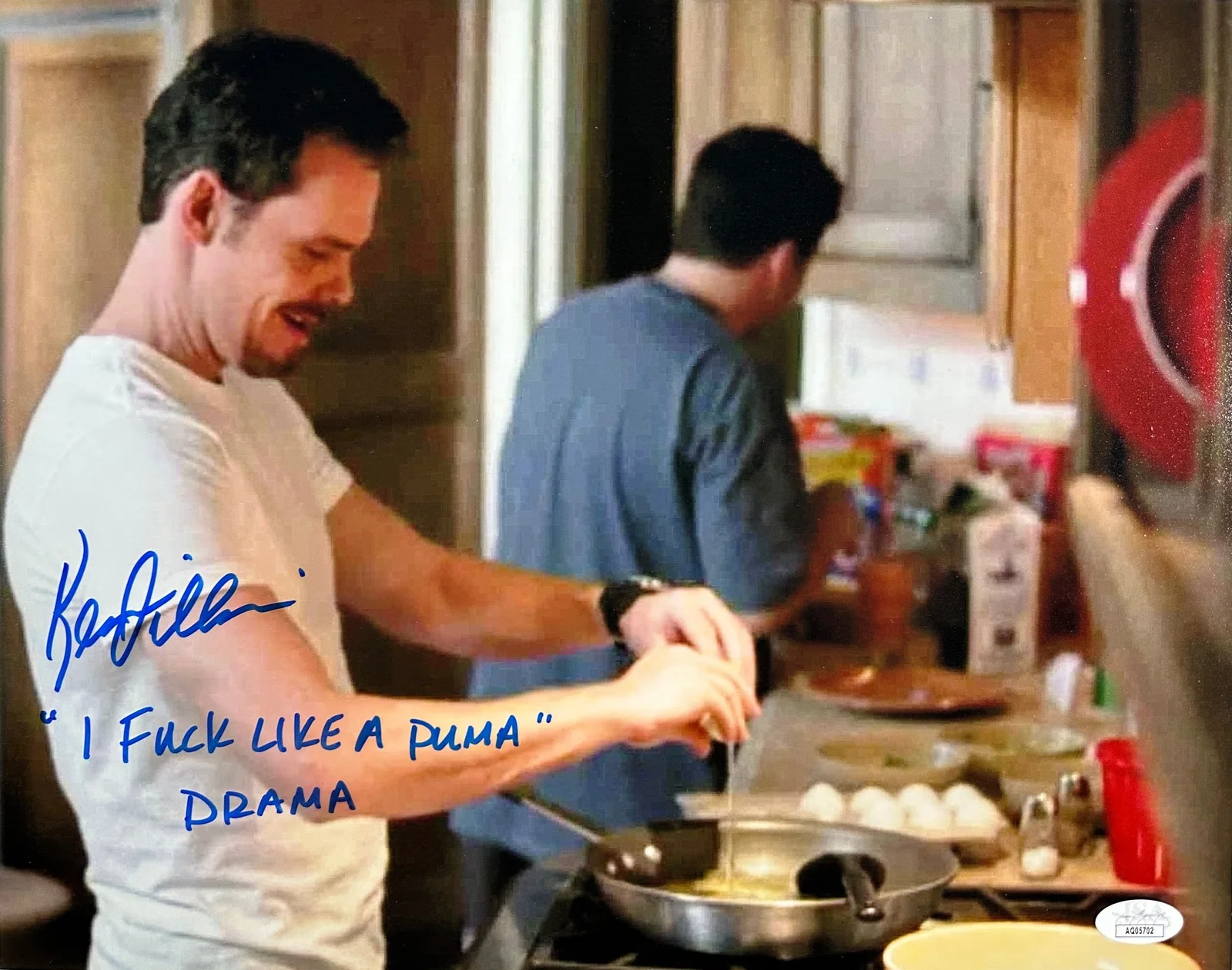 Kevin Dillon — Kevin Dillon Signed 11x14 Photo "I F* Like a Puma" JSA COA Private Signing