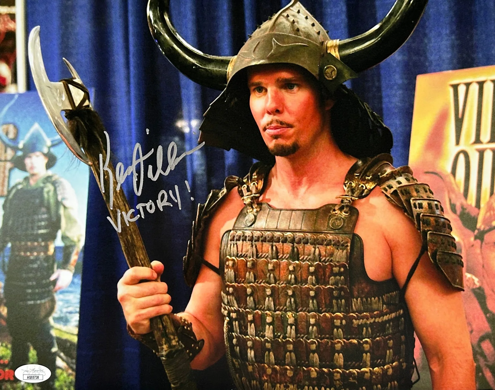 Kevin Dillon — Kevin Dillon Signed 11x14 Photo "VICTORY!" JSA COA from Private Signing