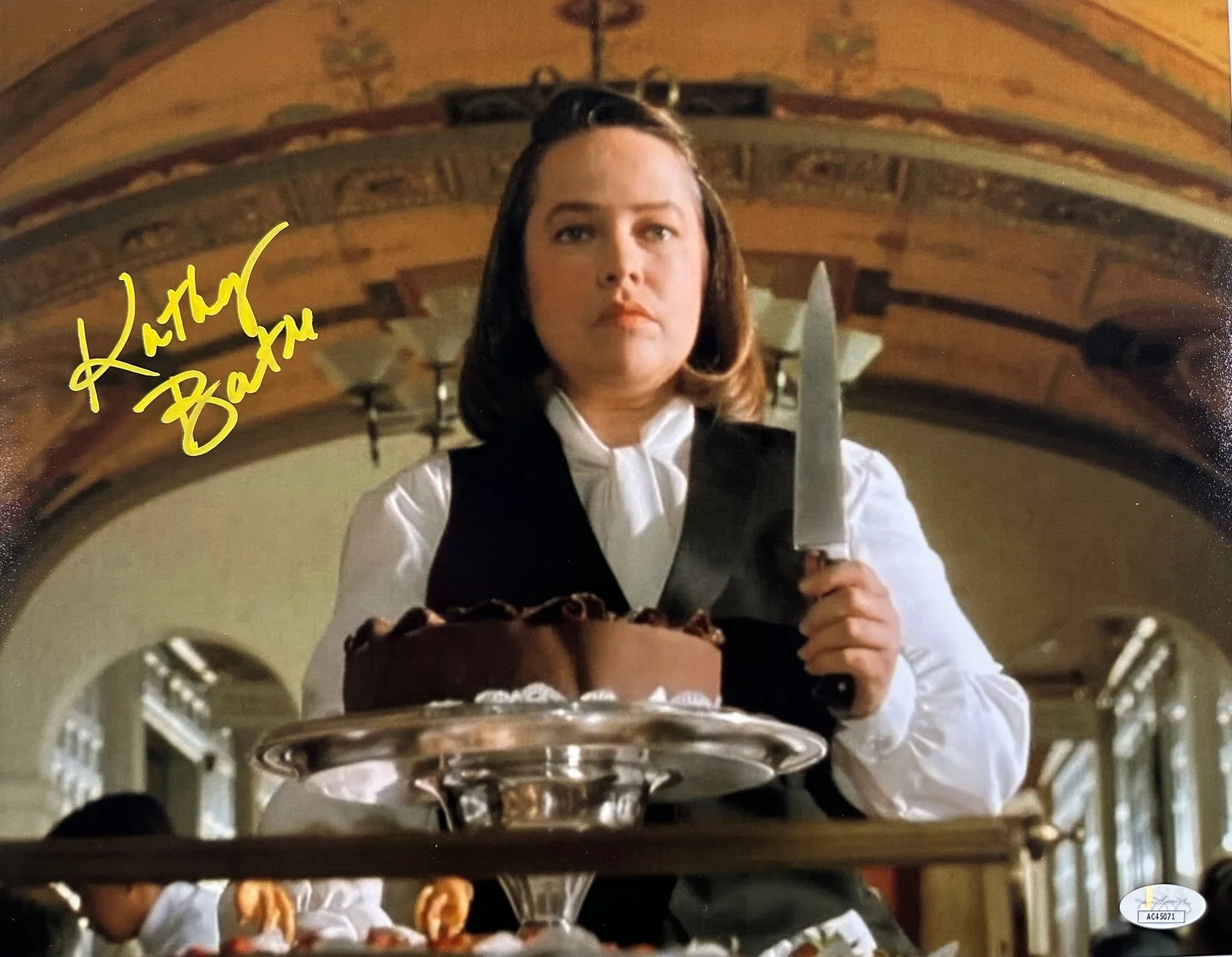 Kathy Bates — Kathy Bates Signed 11x14 Photo Misery JSA COA from Private Signing