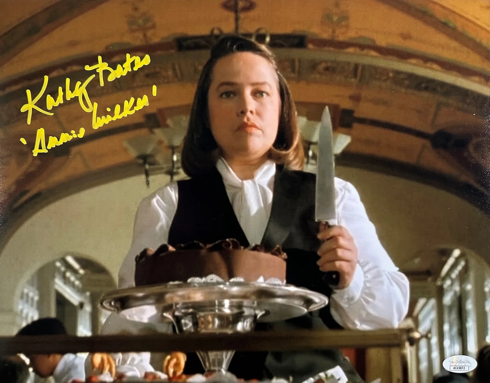 Kathy Bates — Kathy Bates Signed 11x14 Photo 'Annie Wilkes' JSA COA from Private Signing