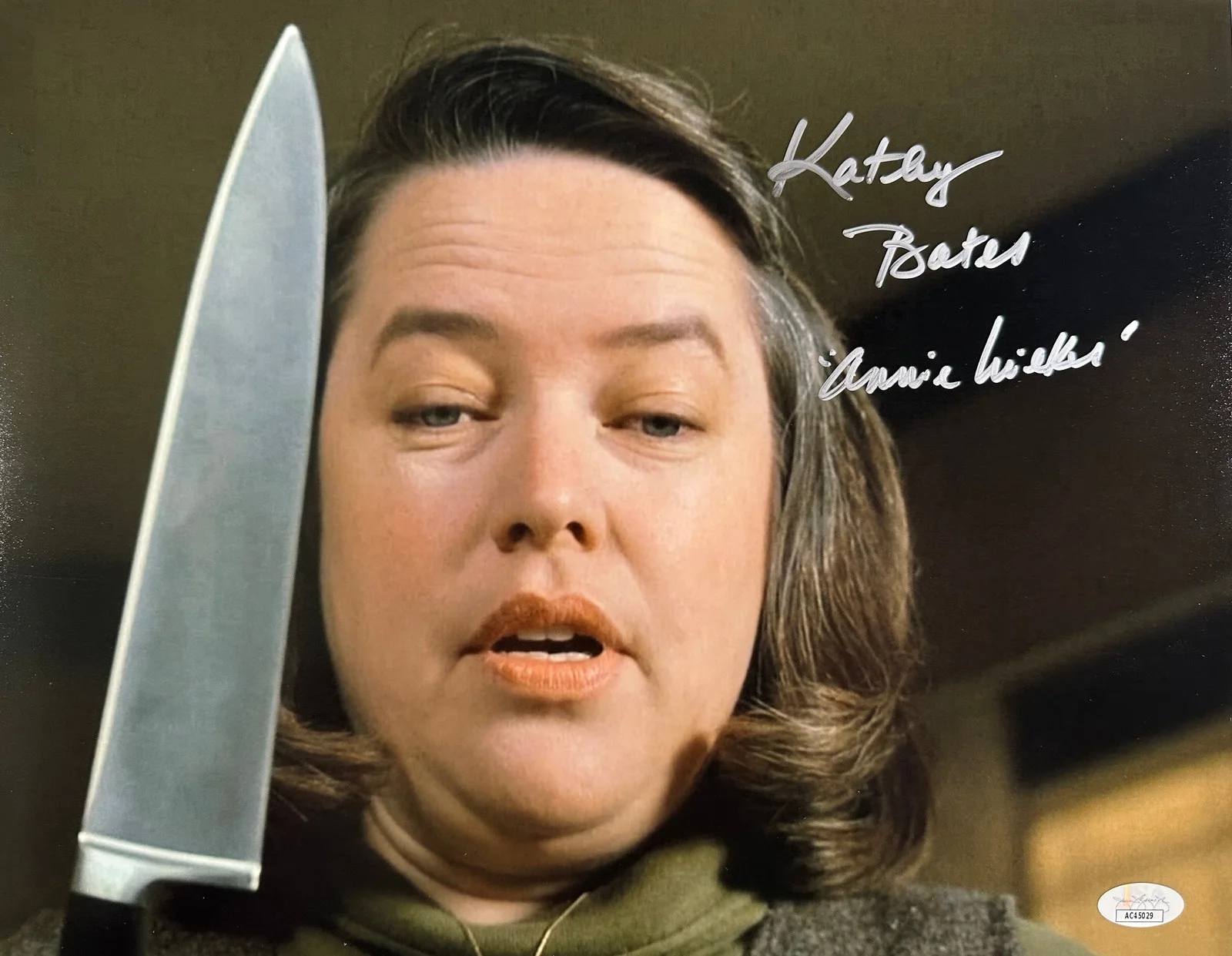 Kathy Bates — Kathy Bates Signed 11x14 Photo 'Annie Wilkes' JSA COA from Private Signing