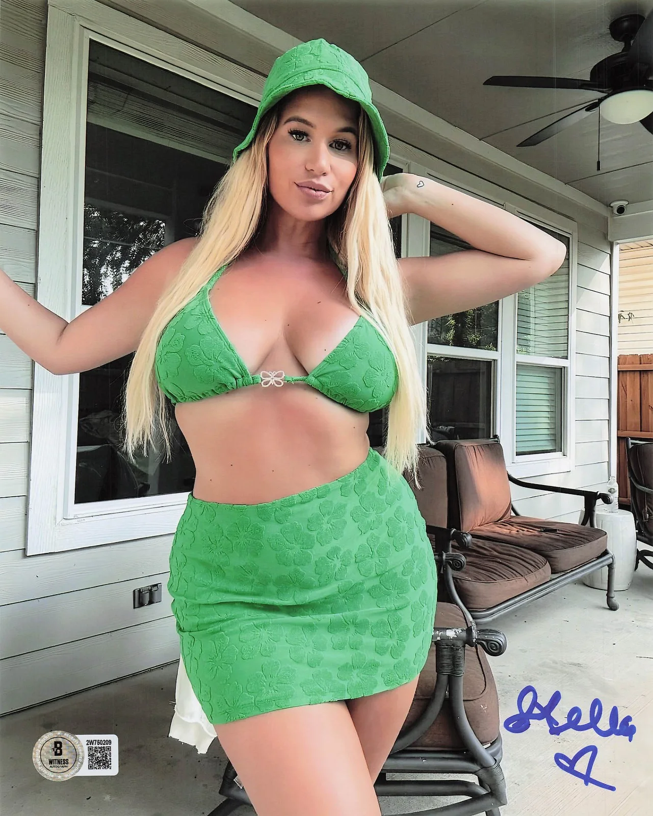 Stella Andrews — Hot Stella Andrews Signed Autograph 8x10 Photo Adult Film Legend Beckett BAS