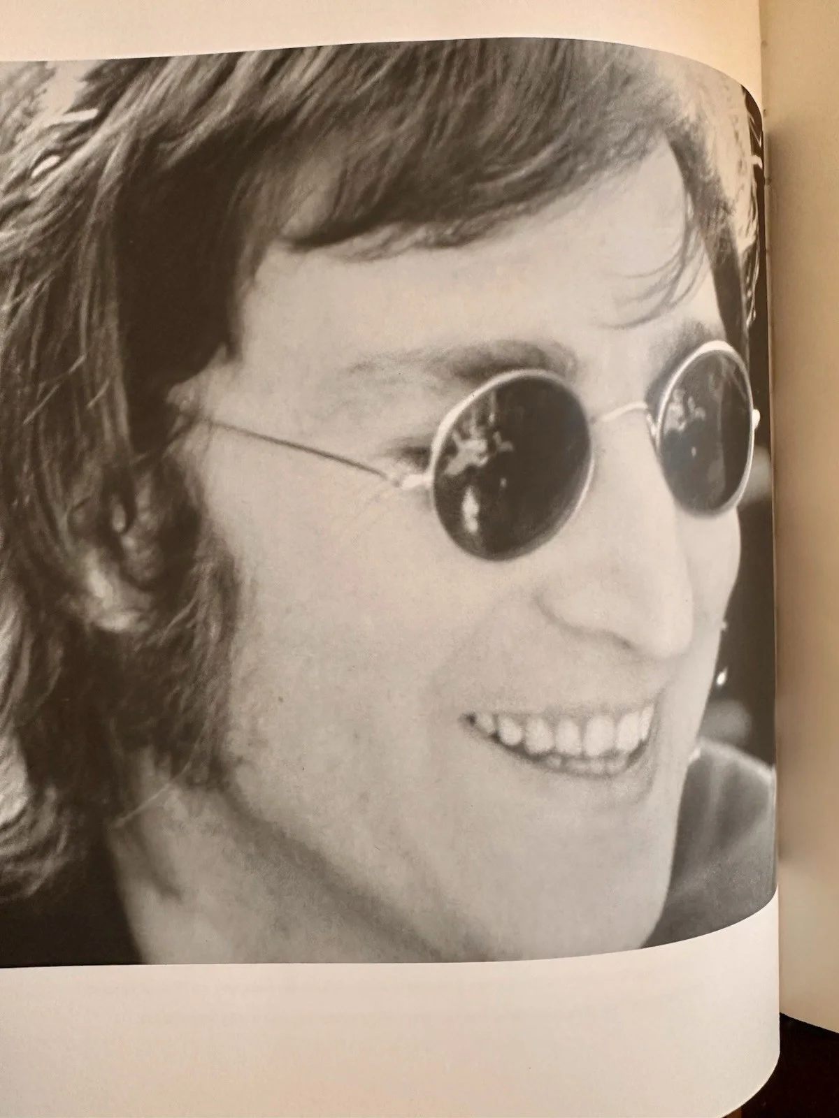 Signed Tim Burrows John Lennon Book, изображение 3