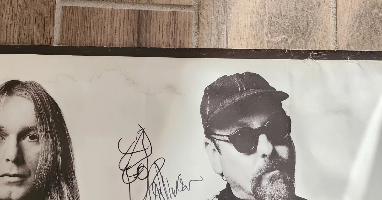 CHEAP TRICK Music Autographed VINTAGE Poster 24X36, image 3