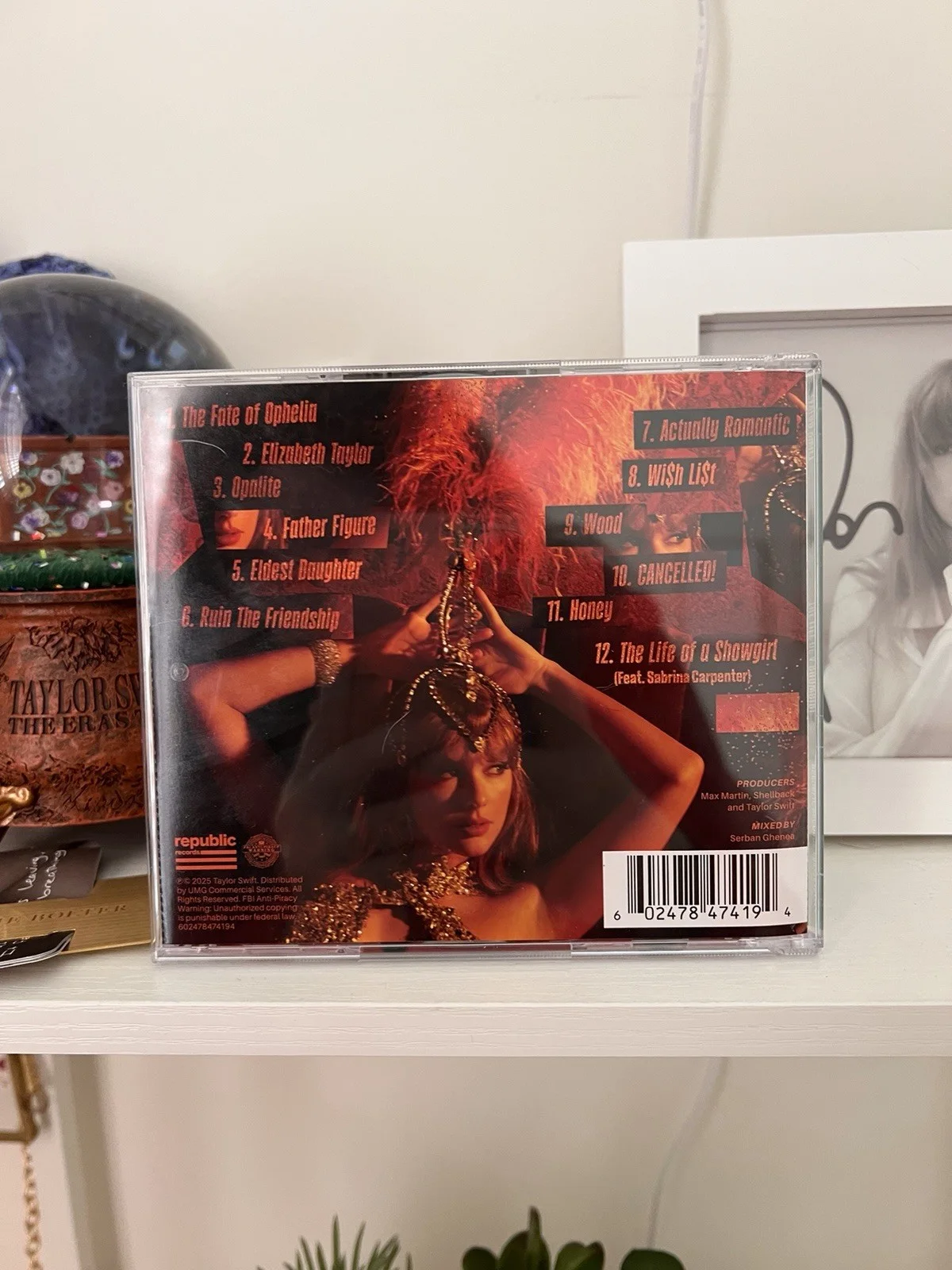 Taylor Swift The Life Of A Showgirl CD + Hand Signed Photo 4, изображение 3