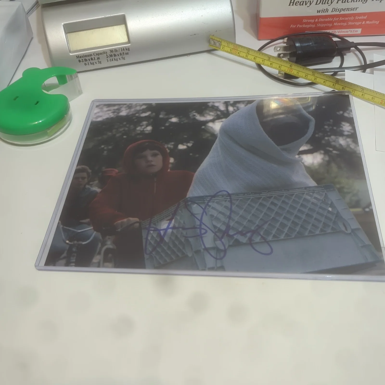 HENRY THOMAS — HENRY THOMAS Autographed Original 8x10 Photo Letter of Authenticity Elliot, изображение 5