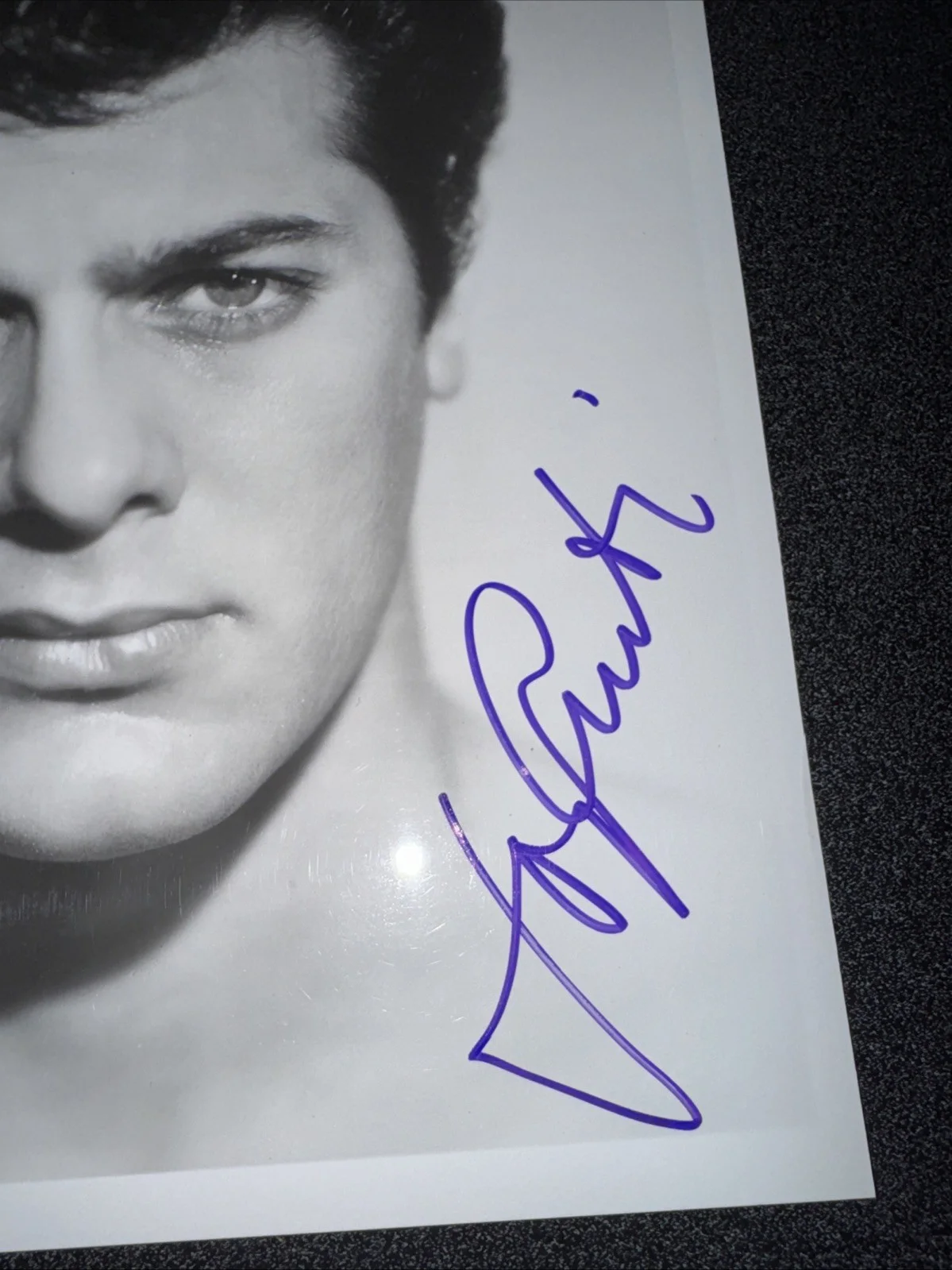 Tony Curtis — Tony Curtis Autographed Signed 8x10 Photograph BAS Beckett Authenticated, image 2