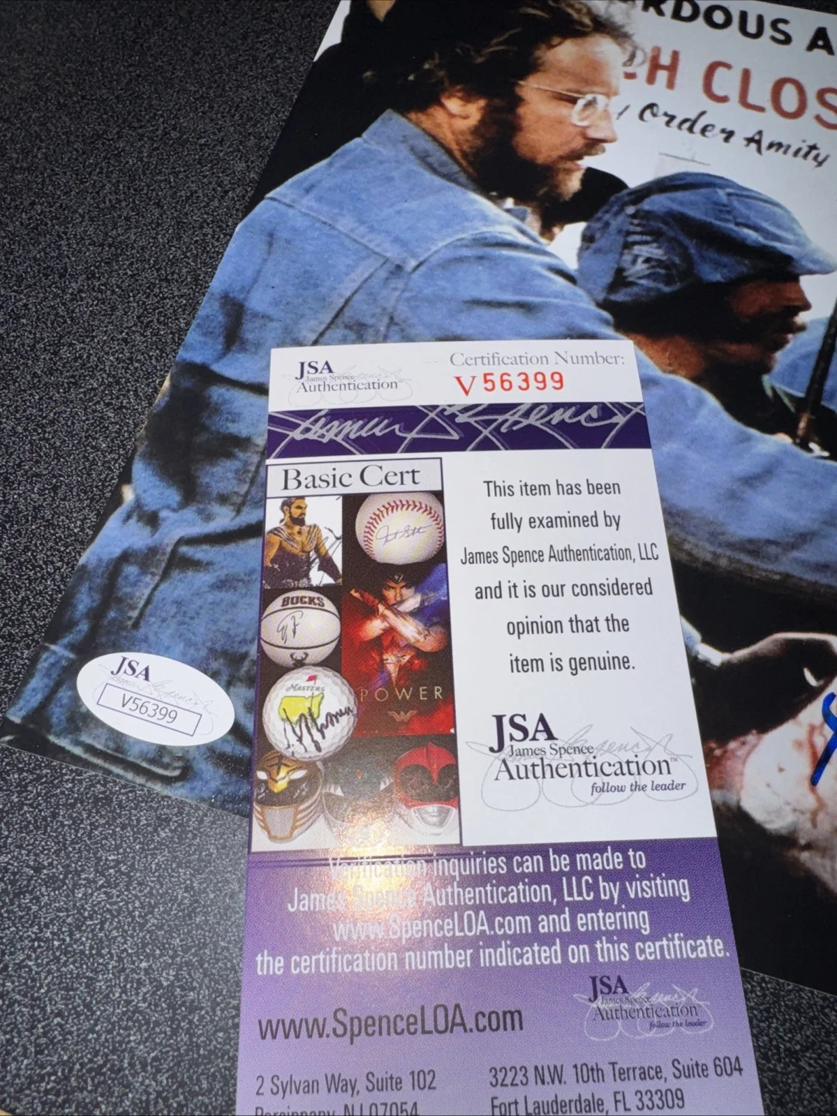 Richard Dreyfuss — Richard Dreyfuss Autographed Signed 8x10 Photograph Jaws JSA Authenticated, image 3