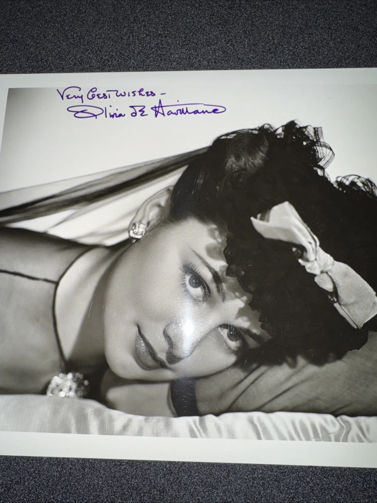 Olivia de Havilland — Olivia De Havilland Autographed Signed 8x10 Photograph JSA Authenticated