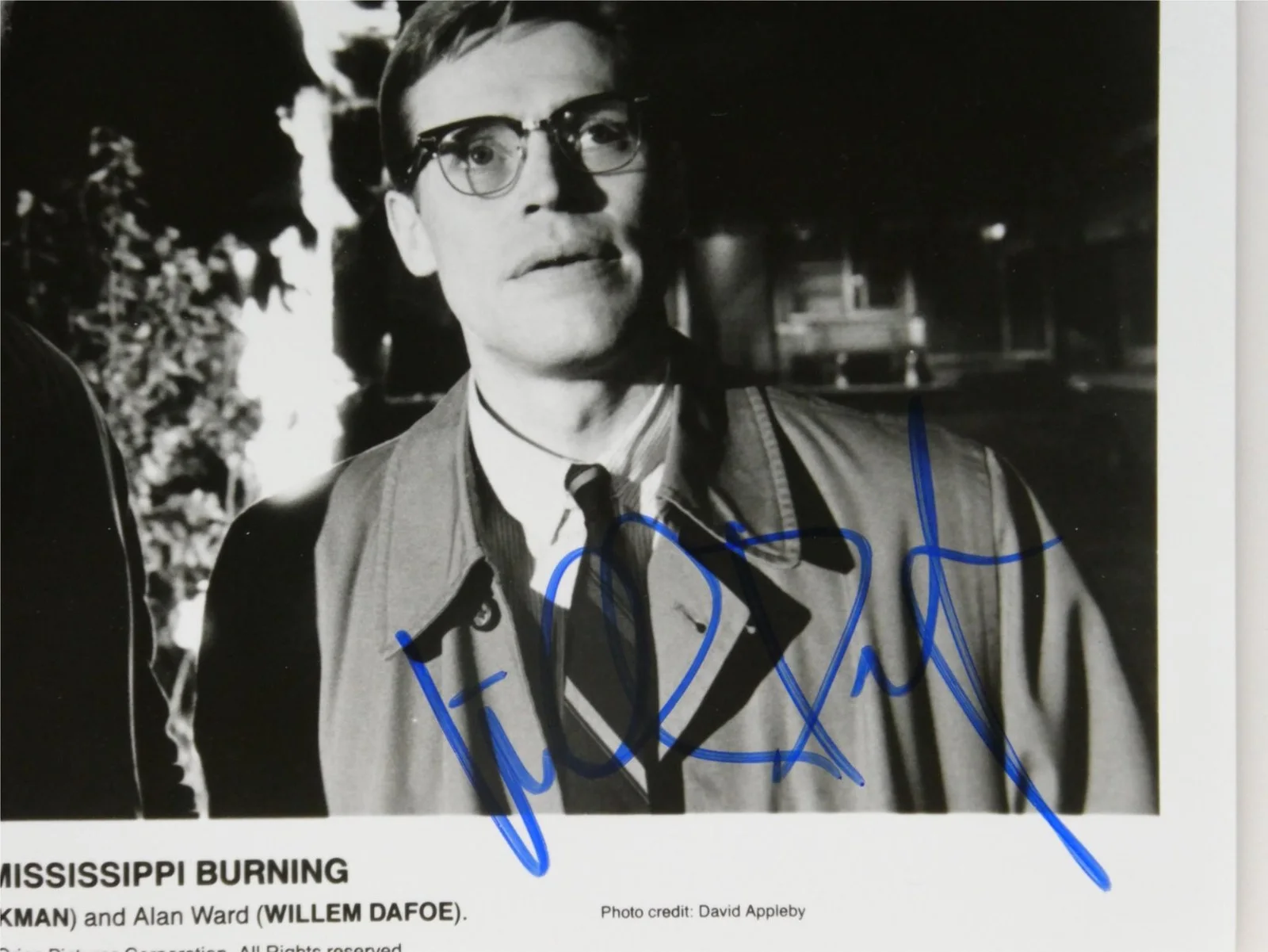 Willem Dafoe — Willem Dafoe Signed 8x10 Promo Photo Mississippi Burning B&W Autographed JSA COA, изображение 3
