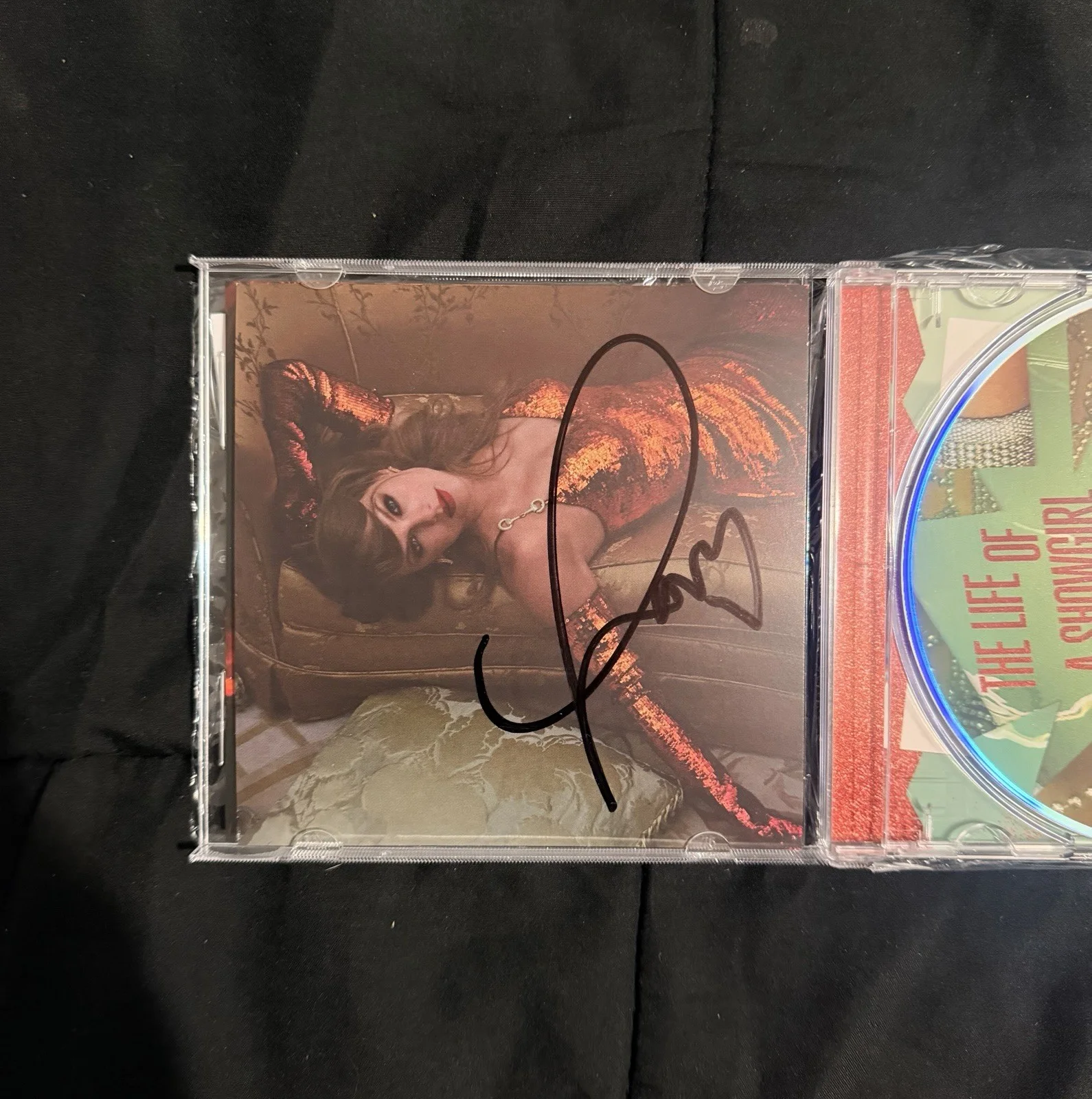 Taylor Swift signed The Life of a Showgirl CD photo #2, изображение 3