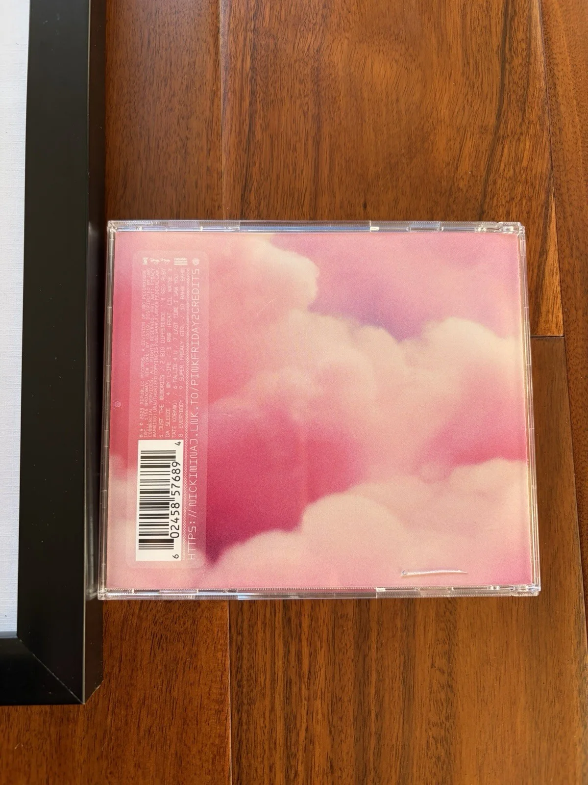 Nicki Minaj Signed Pink Friday 2 CD Cover Framed Matted Display JSA COA, image 5