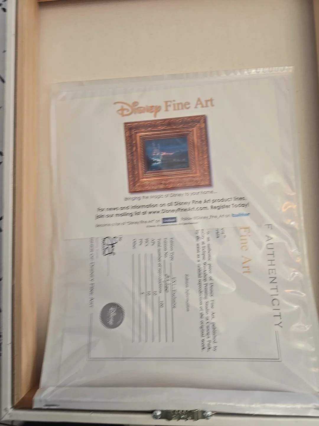 Mike Peraza, Helena B. Carter — Disney Alice In Wonderland "Red Queen" Signed: Helena B.Carter & Mike Peraza, image 2