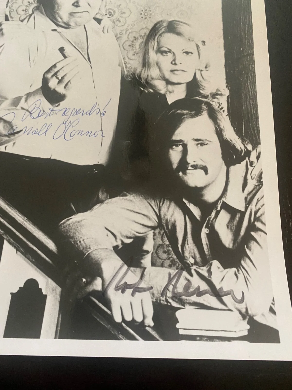 Carol O'Connor Reiner, Stapleton — All in The Family Cast Signed Autographed Photo! O' Connor, Reiner, Stapleton!, изображение 2