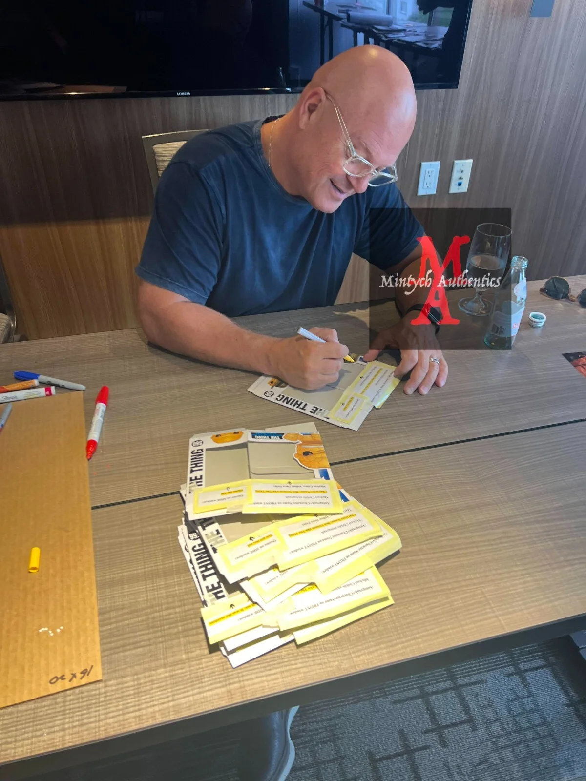 Michael Chikilis — Michael Chiklis signed comic book Stan Lee meets The Thing Beckett COA, image 5