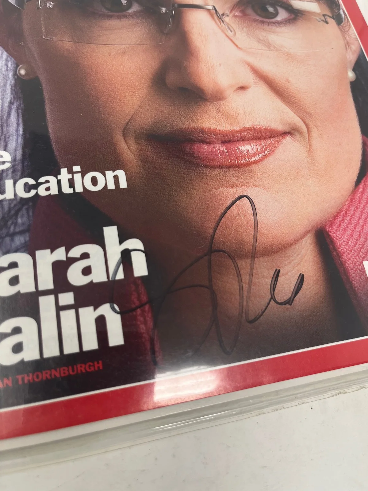 Sarah Palin — Sarah Palin Signed Autograph TIME Magazine Original Political Memorabilia, image 2