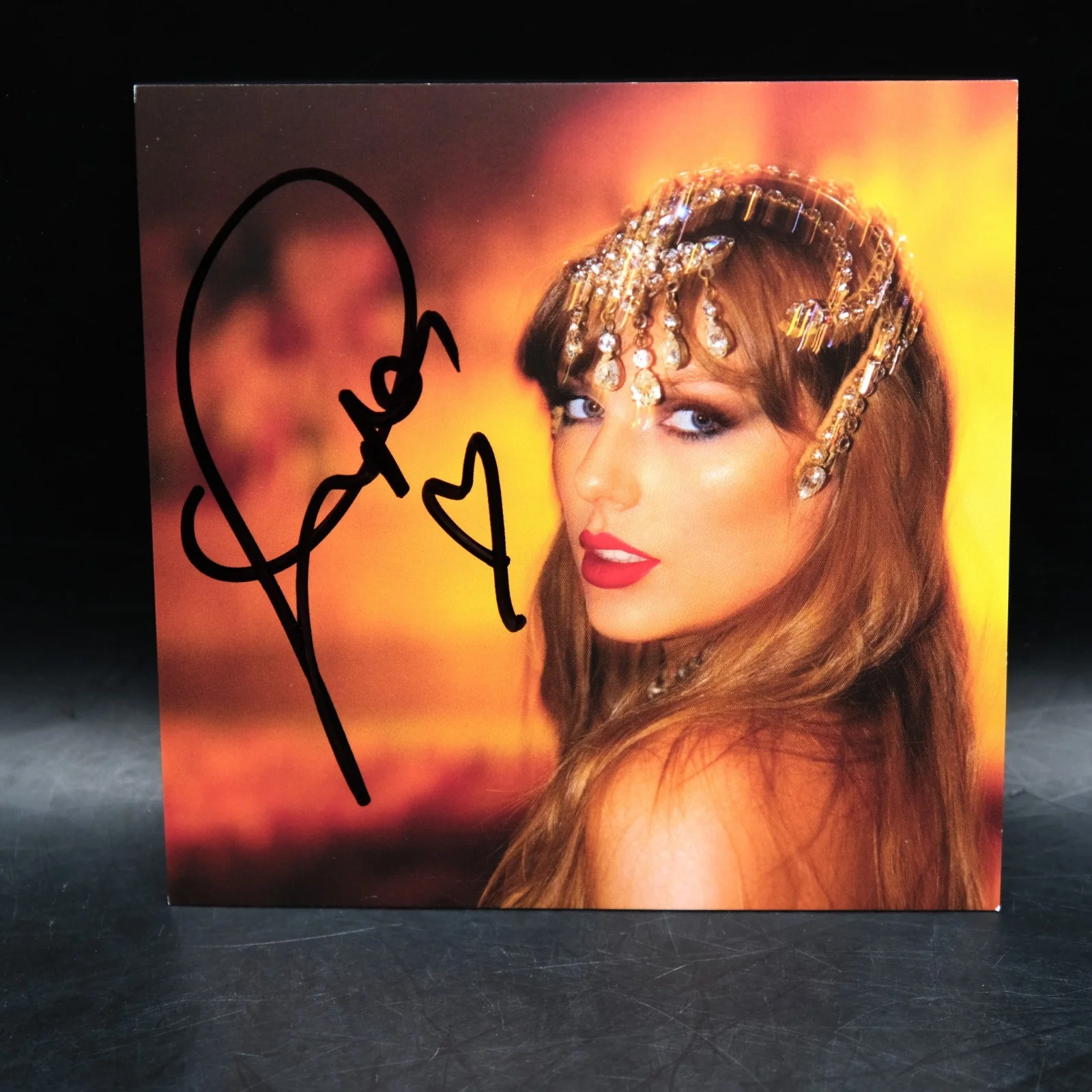 LONG Taylor Swift Signed The Life of a Showgirl CD Album Photo 1 Autographed, изображение 3