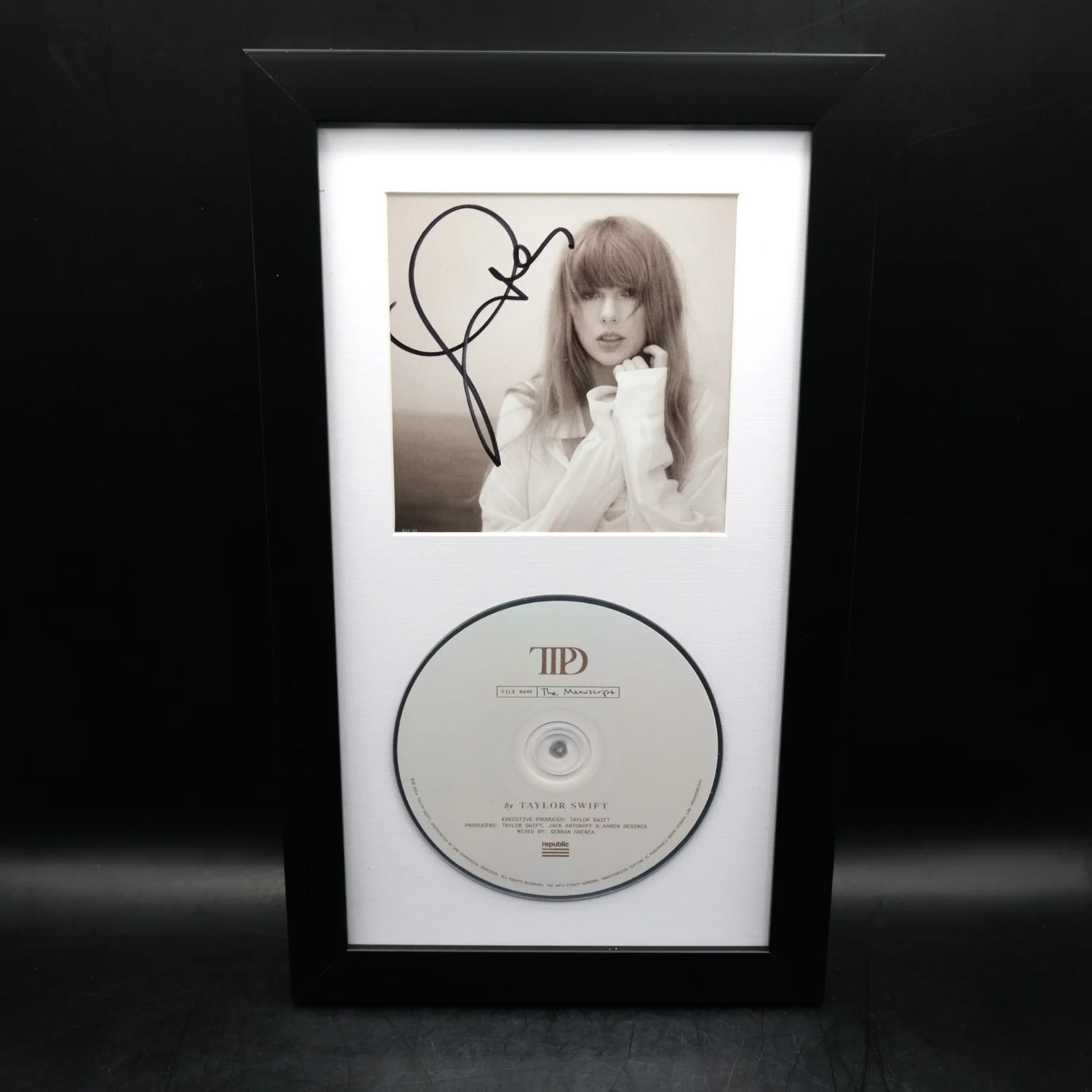 LONG Taylor Swift Signed CD Framed PSA/DNA Tortured Poets Department TTPD LOA, изображение 2