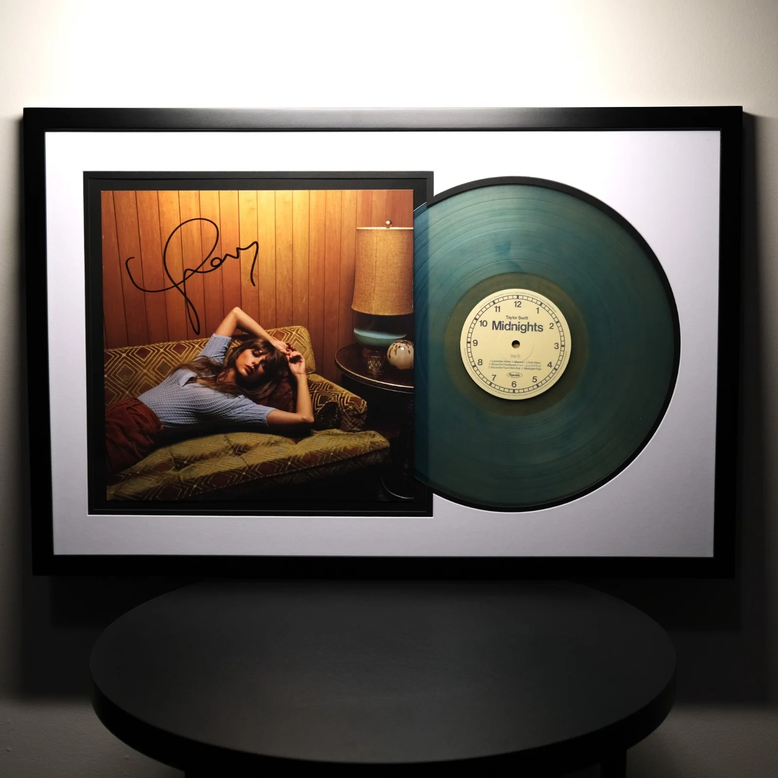 Taylor Swift Signed Midnights Moonstone Blue Vinyl Heart Frame Autograph PSA LOA, изображение 2