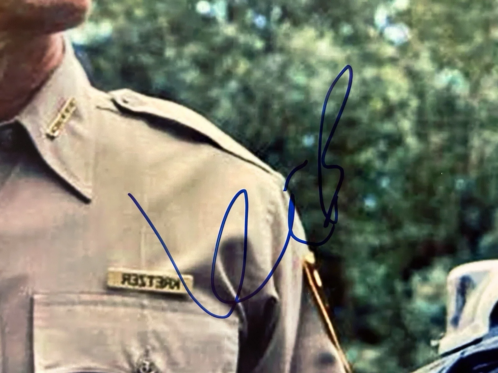 Kevin Bacon — Kevin Bacon Autographed 8x10 Photo, image 2