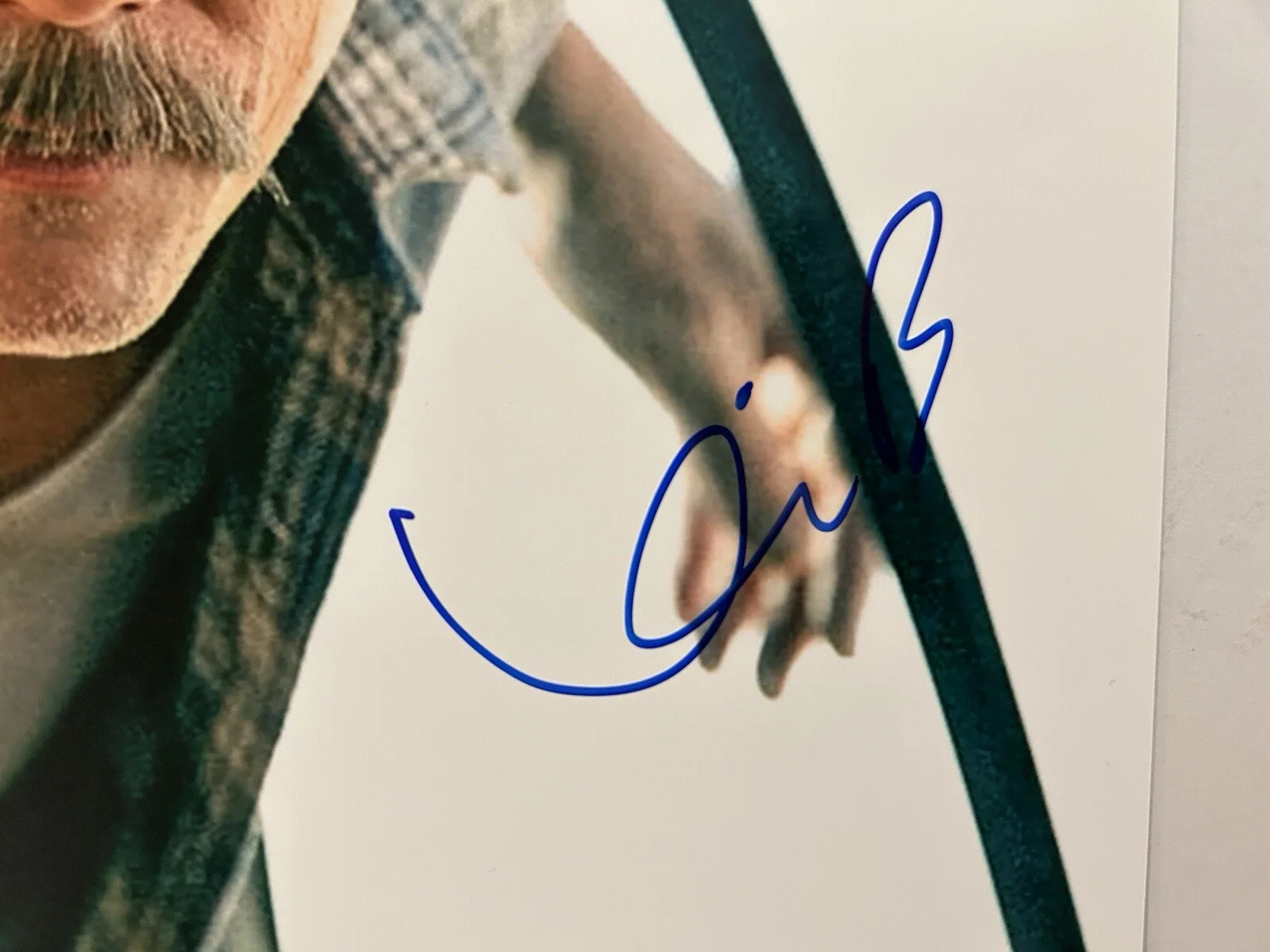 Kevin Bacon — Kevin Bacon Autographed 8x10 Photo, image 2