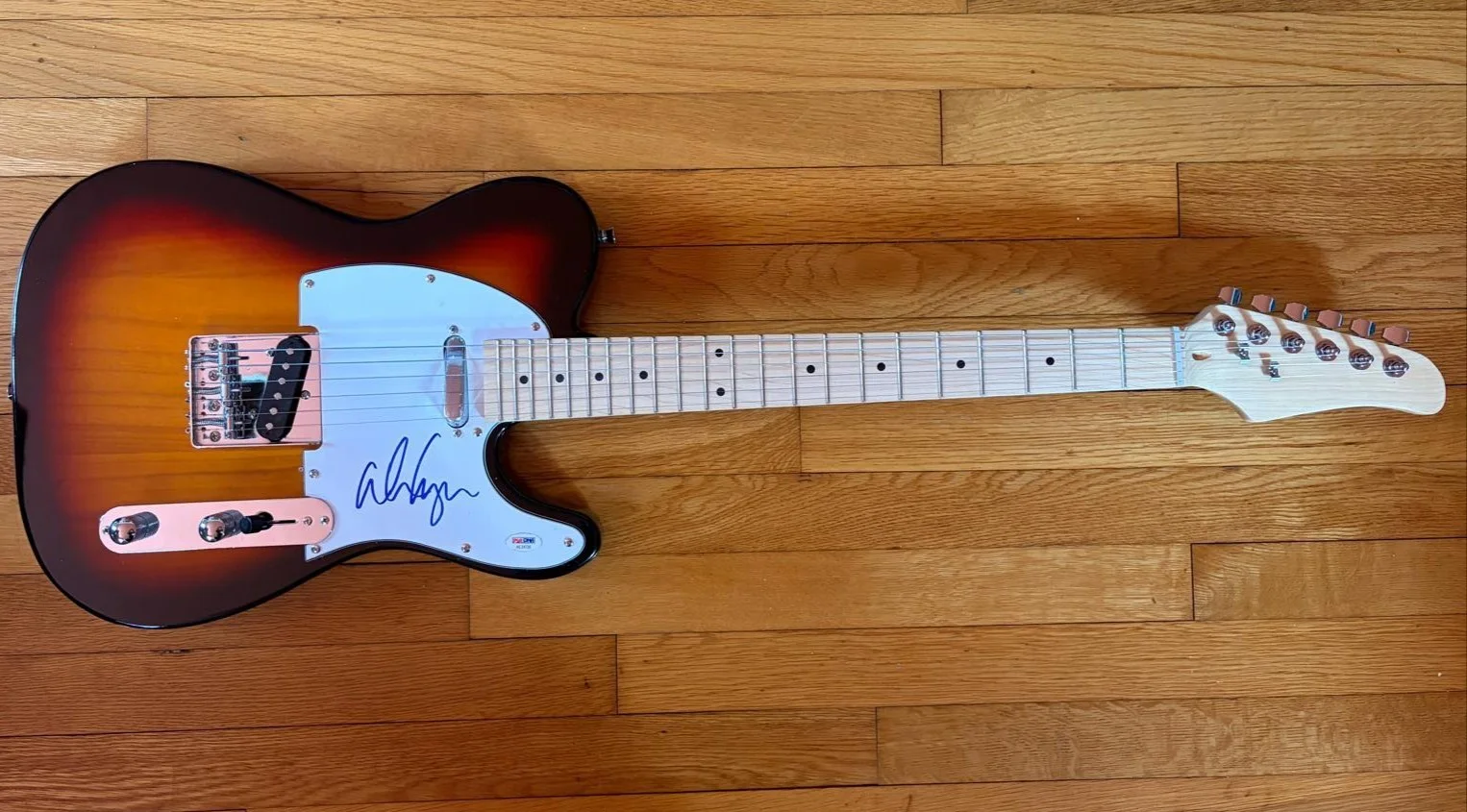 Alice Cooper — ALICE COOPER SIGNED AUTOGRAPHED TELECASTER GUITAR SCHOOL'S OUT HOLLYWOOD PSA B, изображение 2