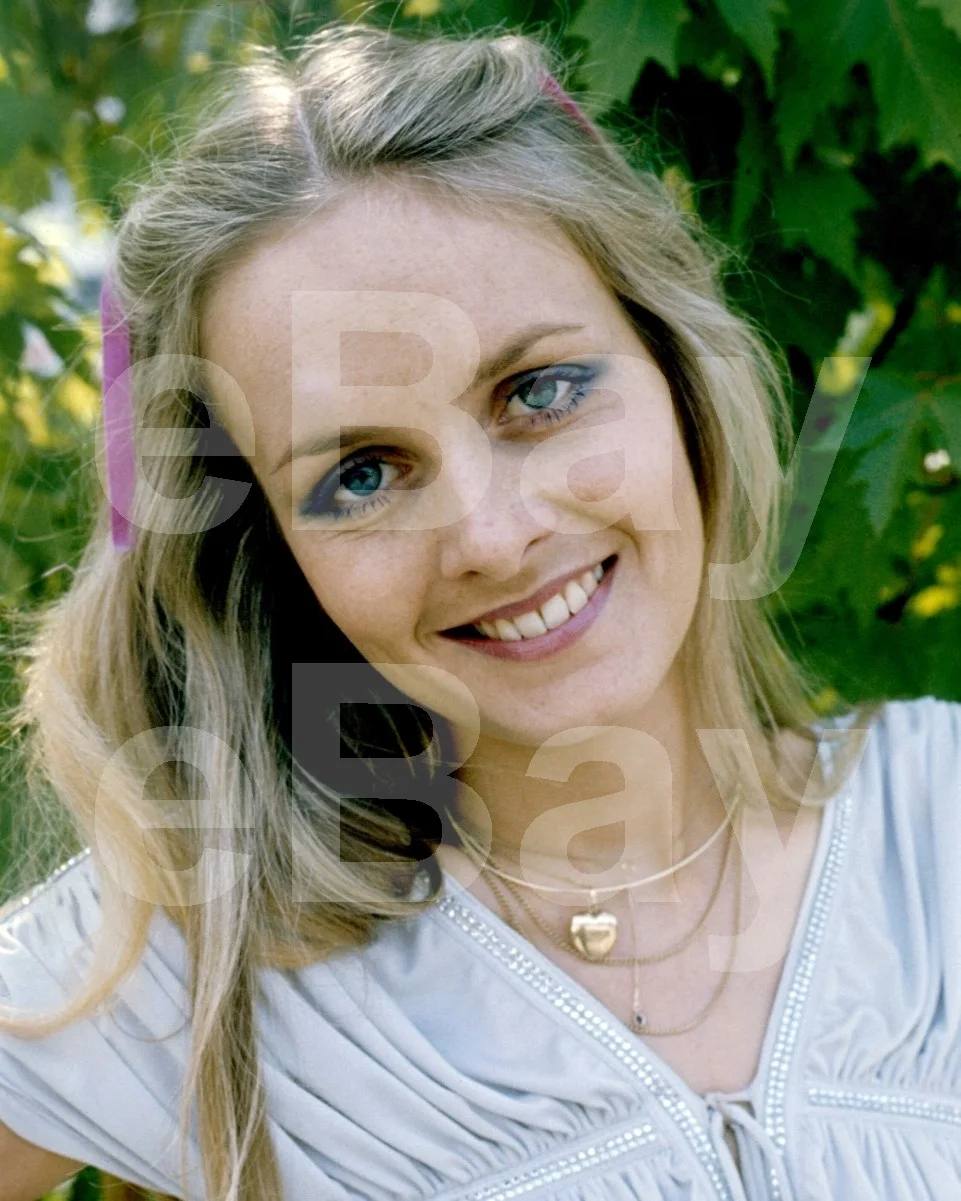Twiggy 16x12 Photo Poster Print, image 4