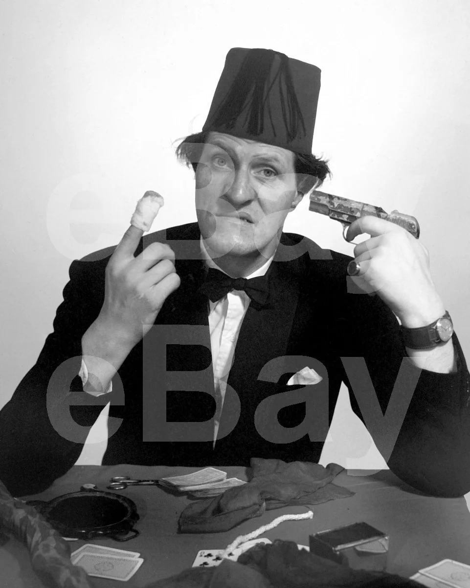 Tommy Cooper 16x12 Photo Poster Print, image 4