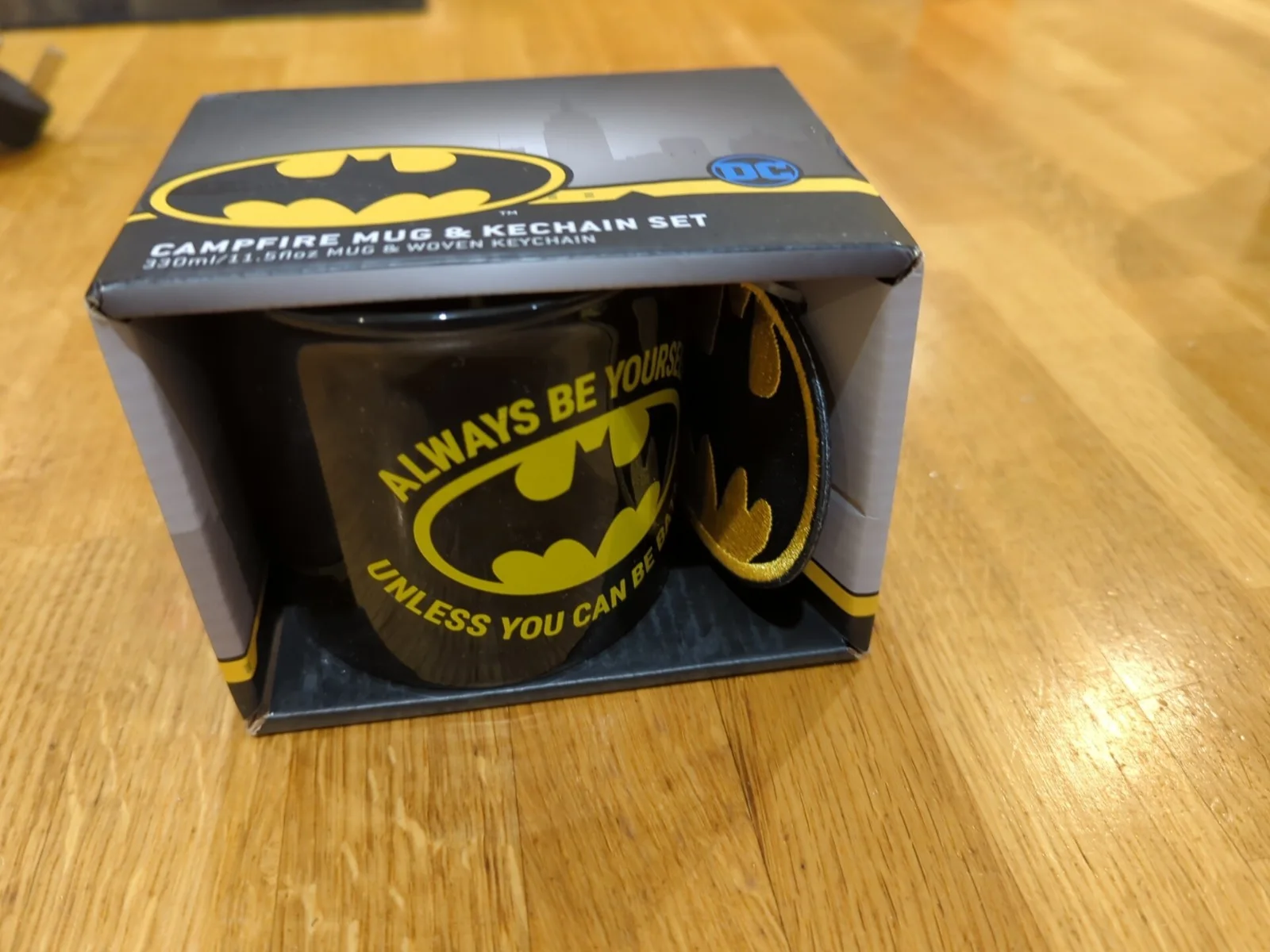 Batman Campfire Mug And Keychain Set, image 4