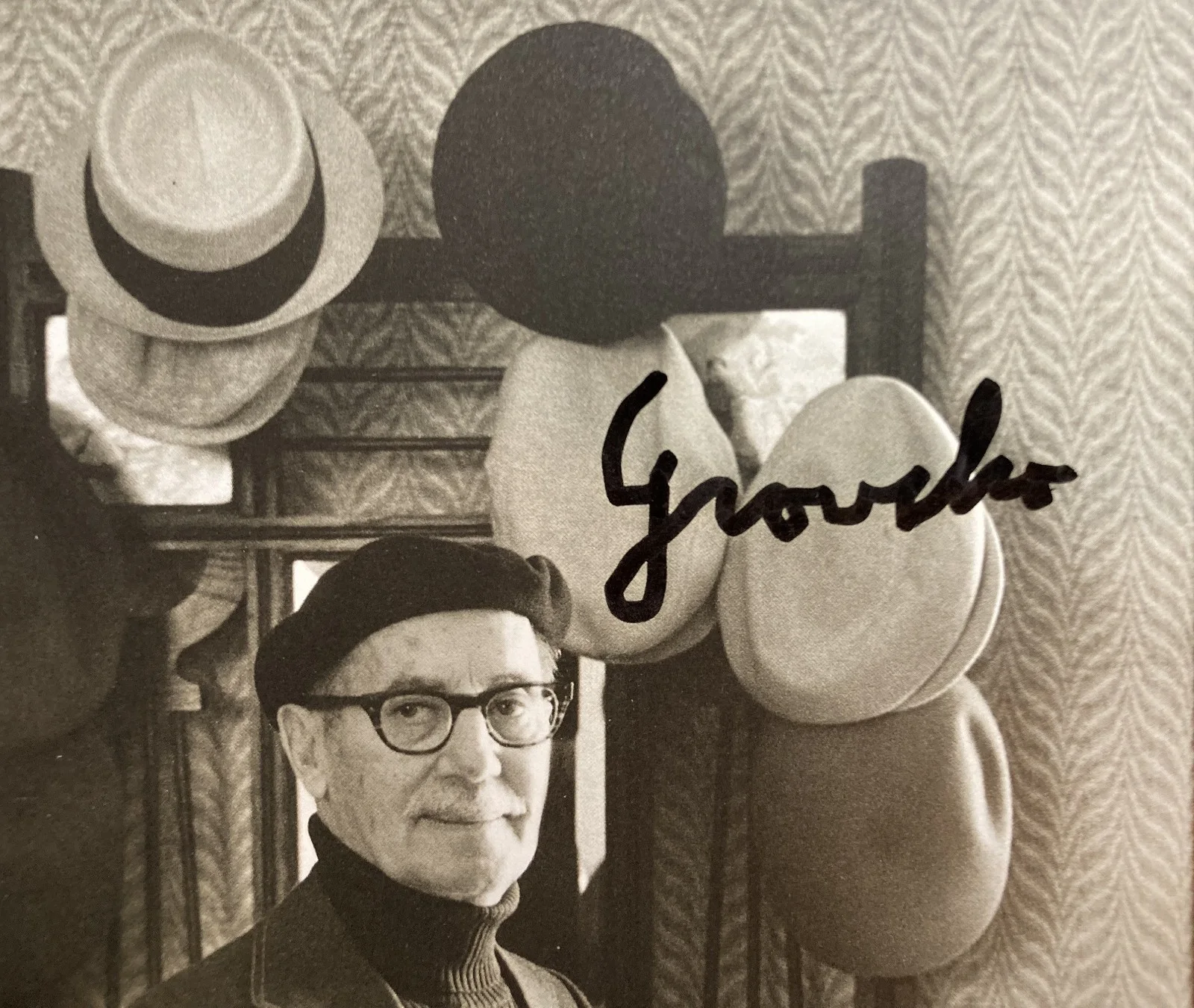 Groucho Marx — GROUCHO MARX-*Signed* photo-Famous Marx Brothers comedian, image 3