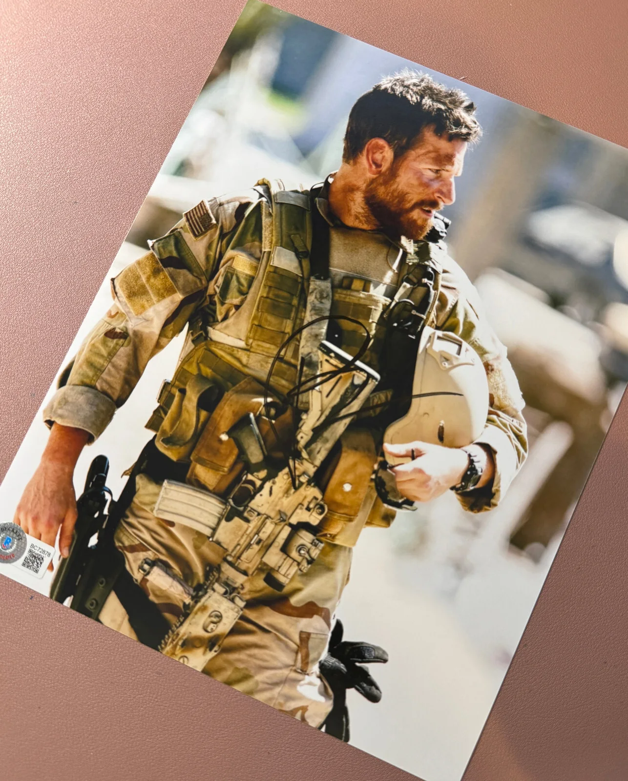 Bradley Cooper — Bradley Cooper Signed (BAS) Autograph *AMERICAN SNIPER* 🇺🇸 8X10 BECKETT COA, изображение 2