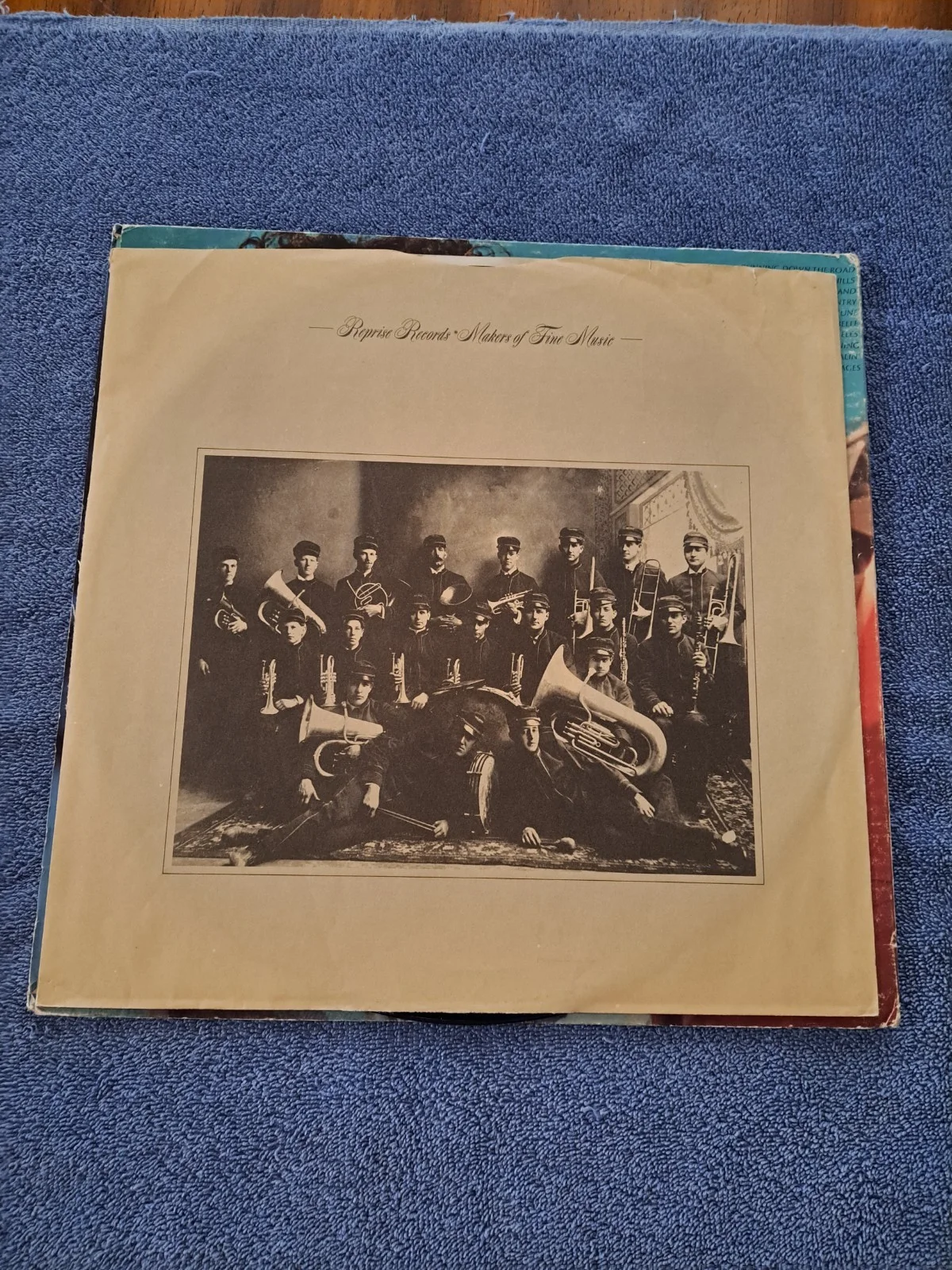 HENRY DILTZ SIGNED ARLO GUTHRIE RUNNING DOWN THE ROAD LP VINYL JSA COA, image 4