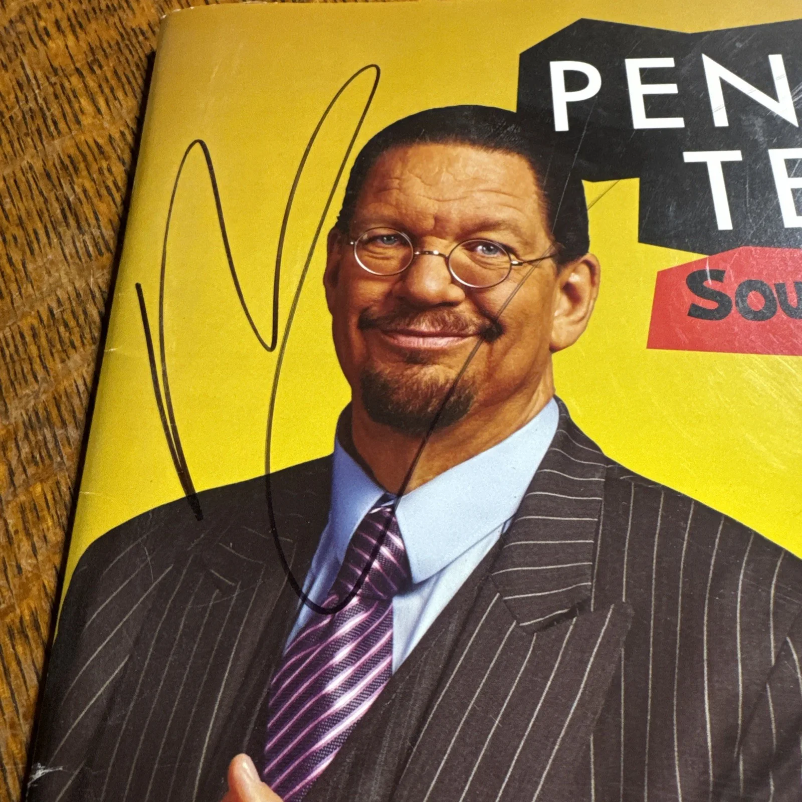 Penn and Teller signed Souvenir Booklet, image 2