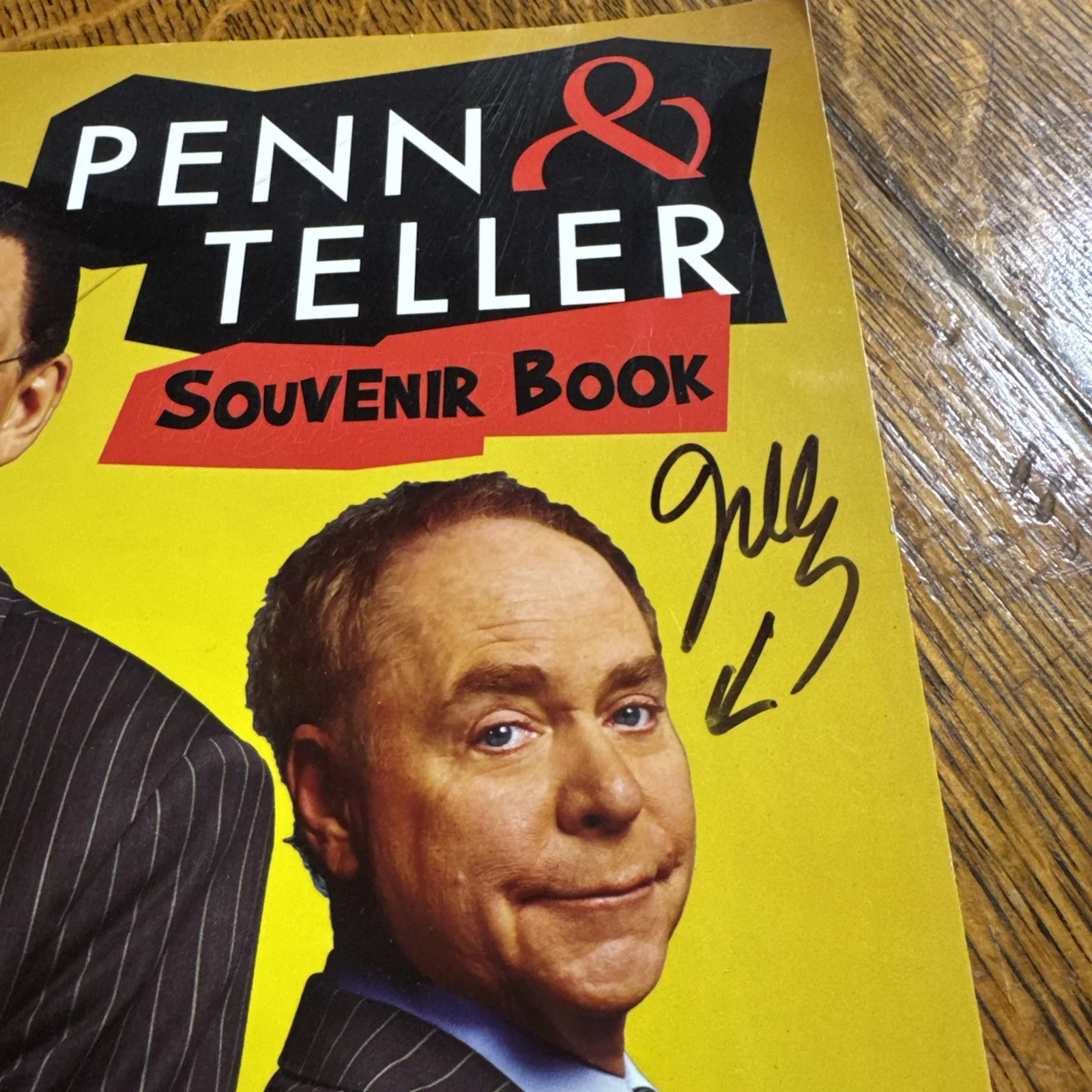 Penn and Teller signed Souvenir Booklet, image 3