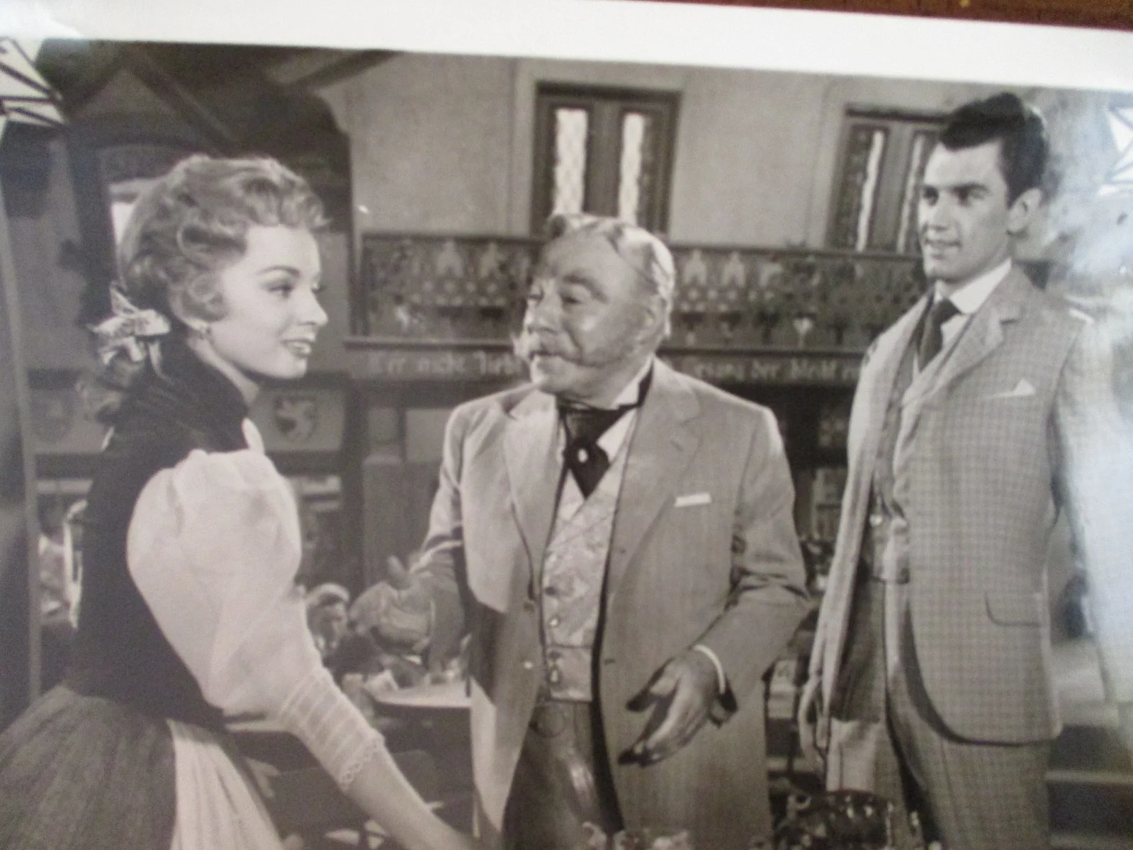 Edmund Gwenn/Edmund Purdom/Ann Blyth(THE STUDENT PRINCE)1962 10 x 8 B & W Photo, изображение 2