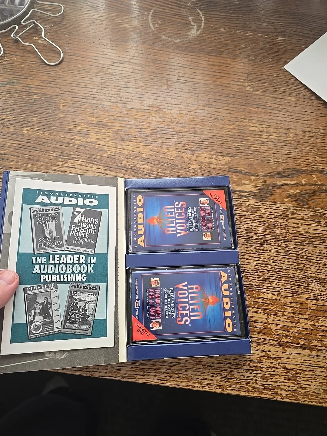 Lenard Nimoy — Alien Voices Lenard Nimoy Signed 2 Cassettes Near Mint The Tapes Never Played, изображение 3