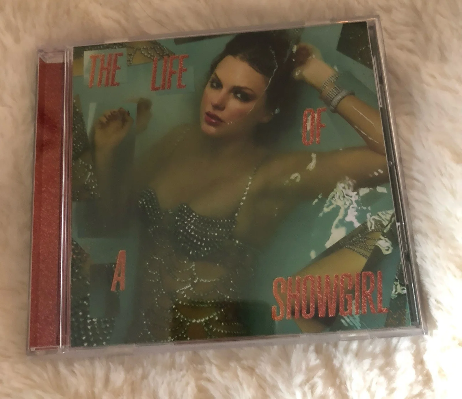 Taylor Swift Signed CD The Life Of A Showgirl Photo 1 Signature with Heart, изображение 2
