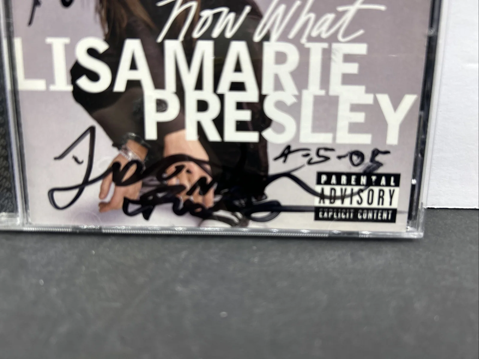 SIGNED LISA MARIE PRESLEY NOW WHAT CD 2005 CAPITOL RECORDS, image 2