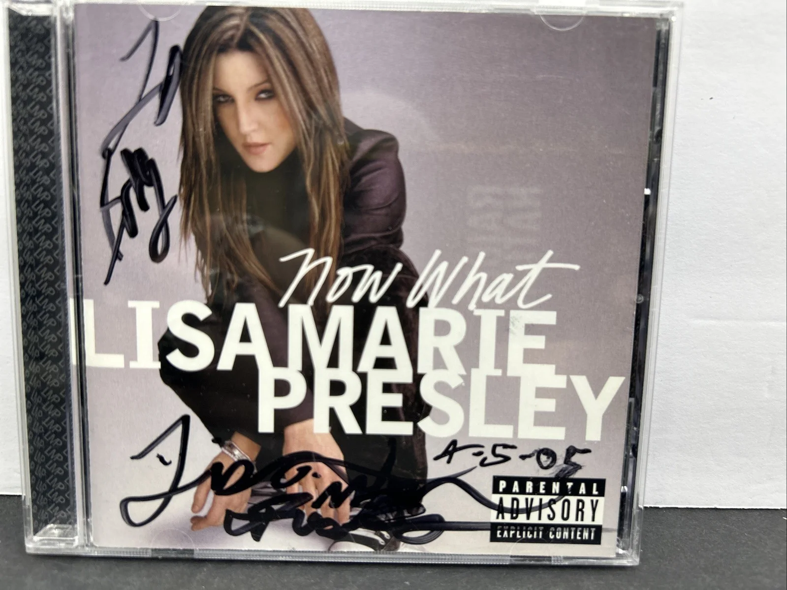 SIGNED LISA MARIE PRESLEY NOW WHAT CD 2005 CAPITOL RECORDS, image 3