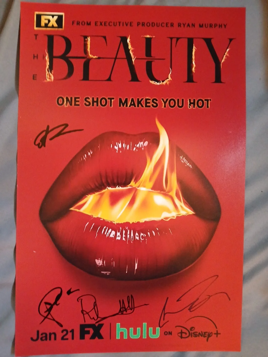 ashton kutcher, jeremy pope, rebecca hall, anthony ramos — THE BEAUTY 🔥 Cast Signed 🔥 Photo 📸 (Kutcher, Hall, Ramos & Pope)