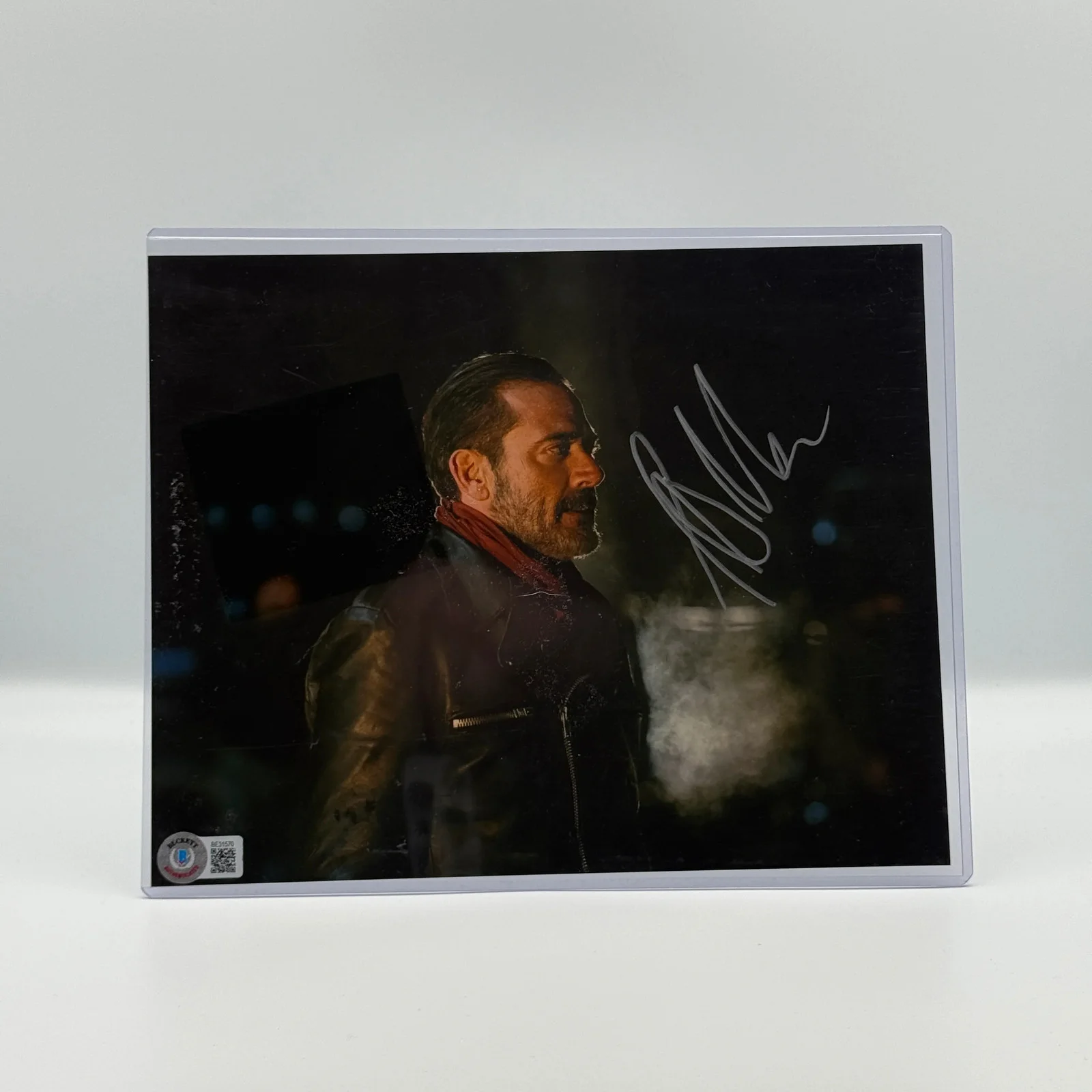 Jeffrey Dean Morgan — The Walking Dead Jeffrey Dean Morgan Negan Signed 8x10 Photo Beckett