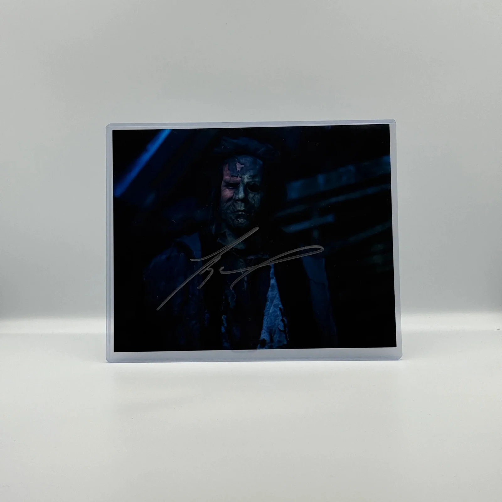 Tyler Mane — Rob Zombie's Halloween 2 Tyler Mane Signed 8x10 Photo with Authentication