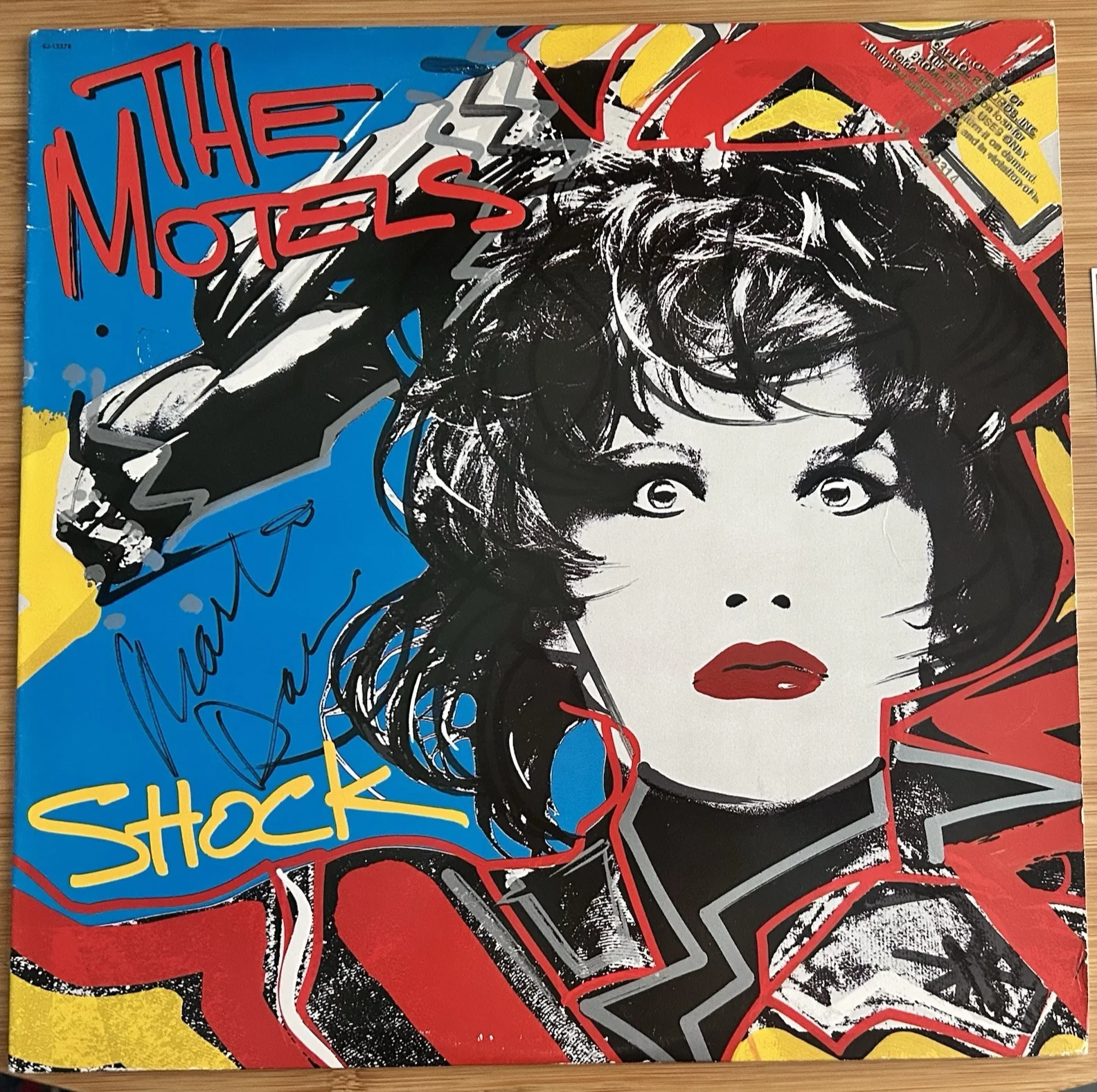 The Motels “Shock” Vinyl - Promo - Autographed/Signed - Martha Davis, изображение 2