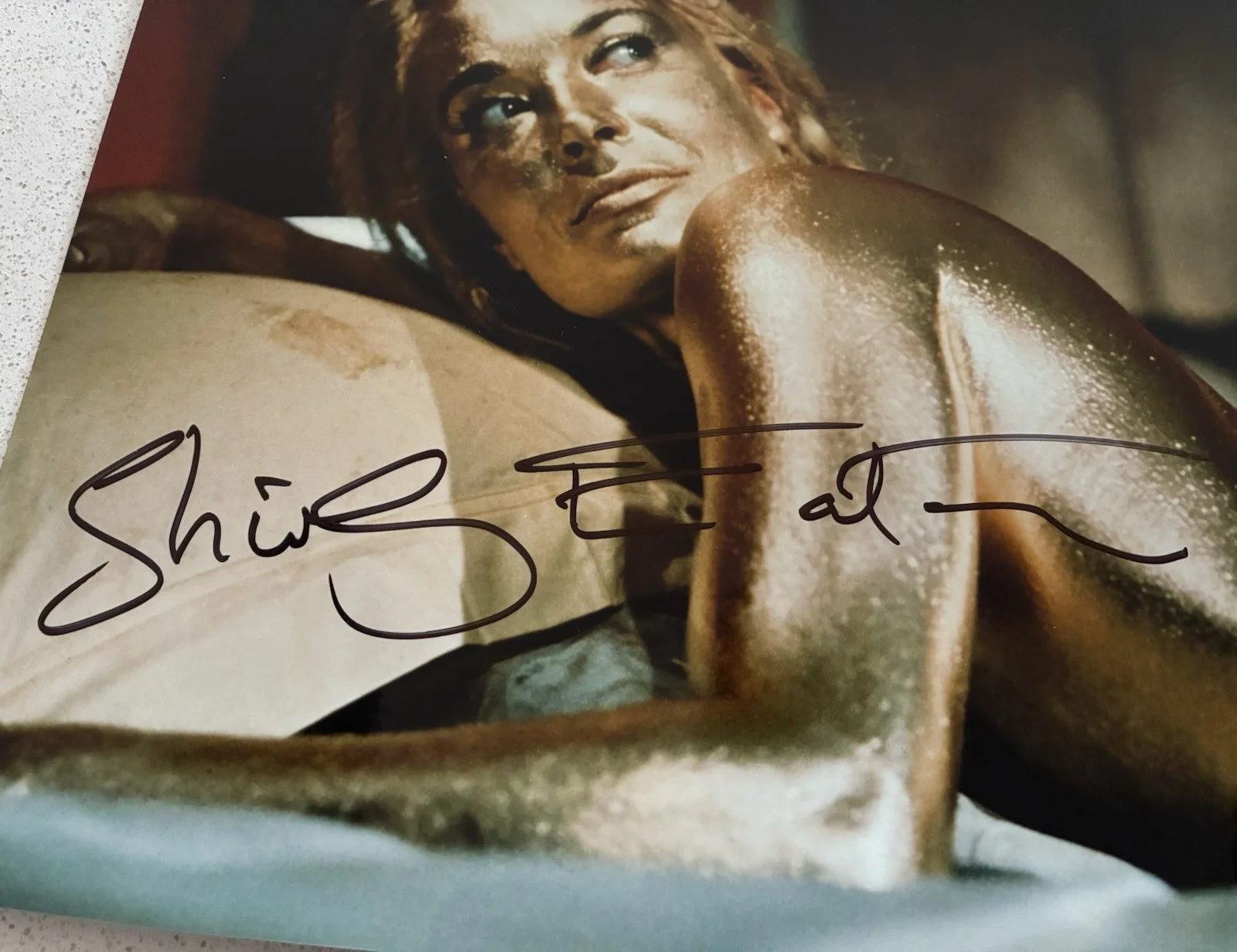 SHIRLEY EATON *SIGNED IN PERSON - JILLY MASTERSON - GOLDFINGER -SWINDON OCT 2003, image 2